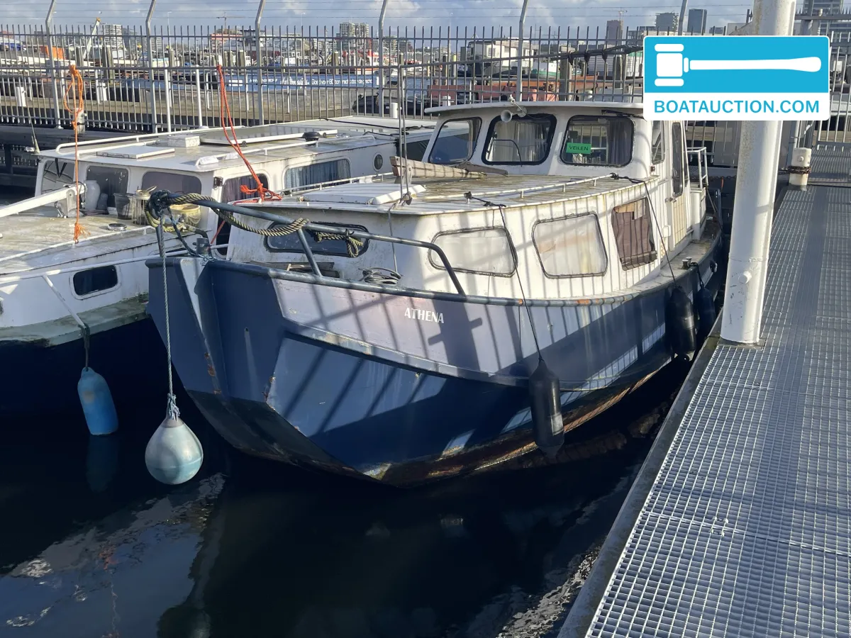 hoofdfoto: 1 Motorboot 850