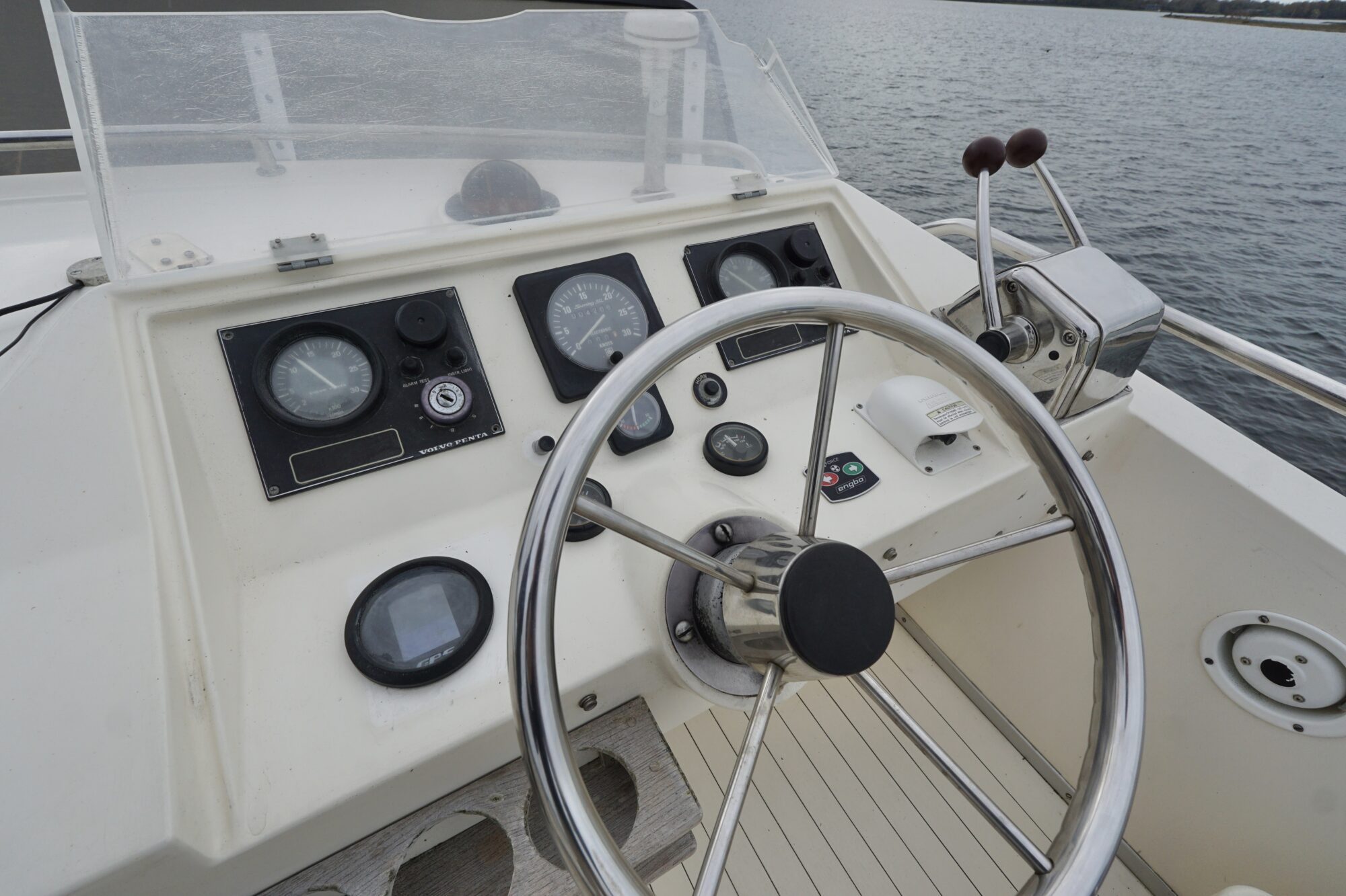 foto: 15 Princess Princess 415 FB