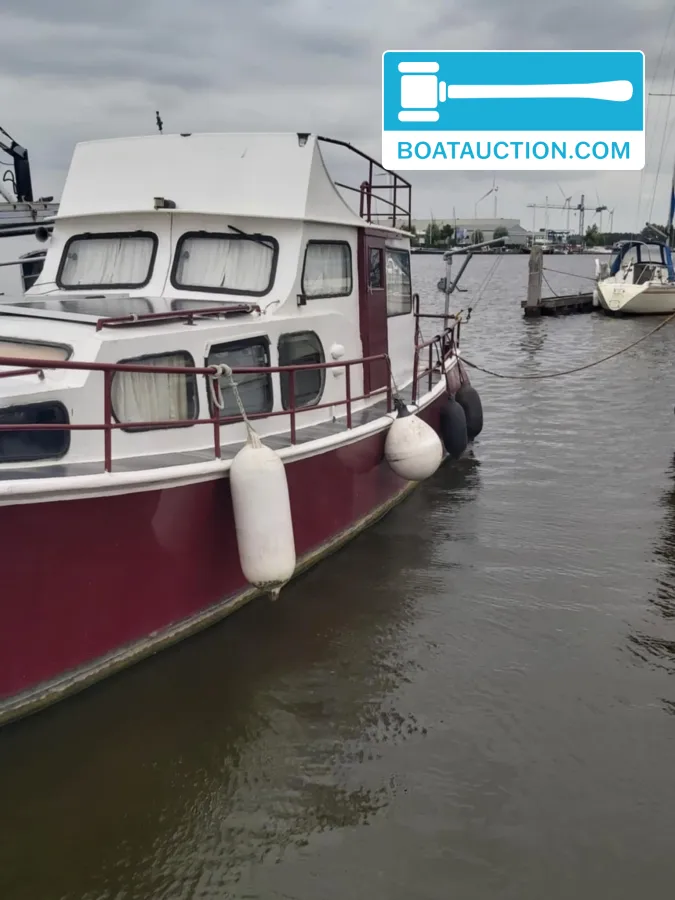 foto: 5 Motorboat 1200