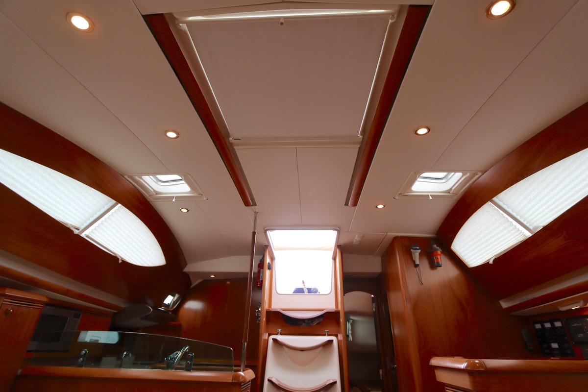 foto: 5 Jeanneau  Sun Odyssey 49 DS
