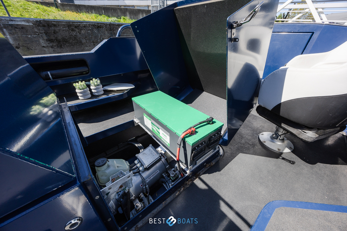 foto: 7 Stormer marine Tender R75