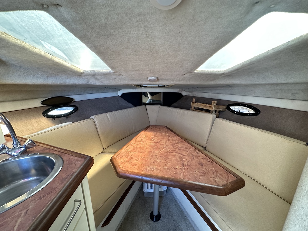 foto: 5 Maxum 2300
