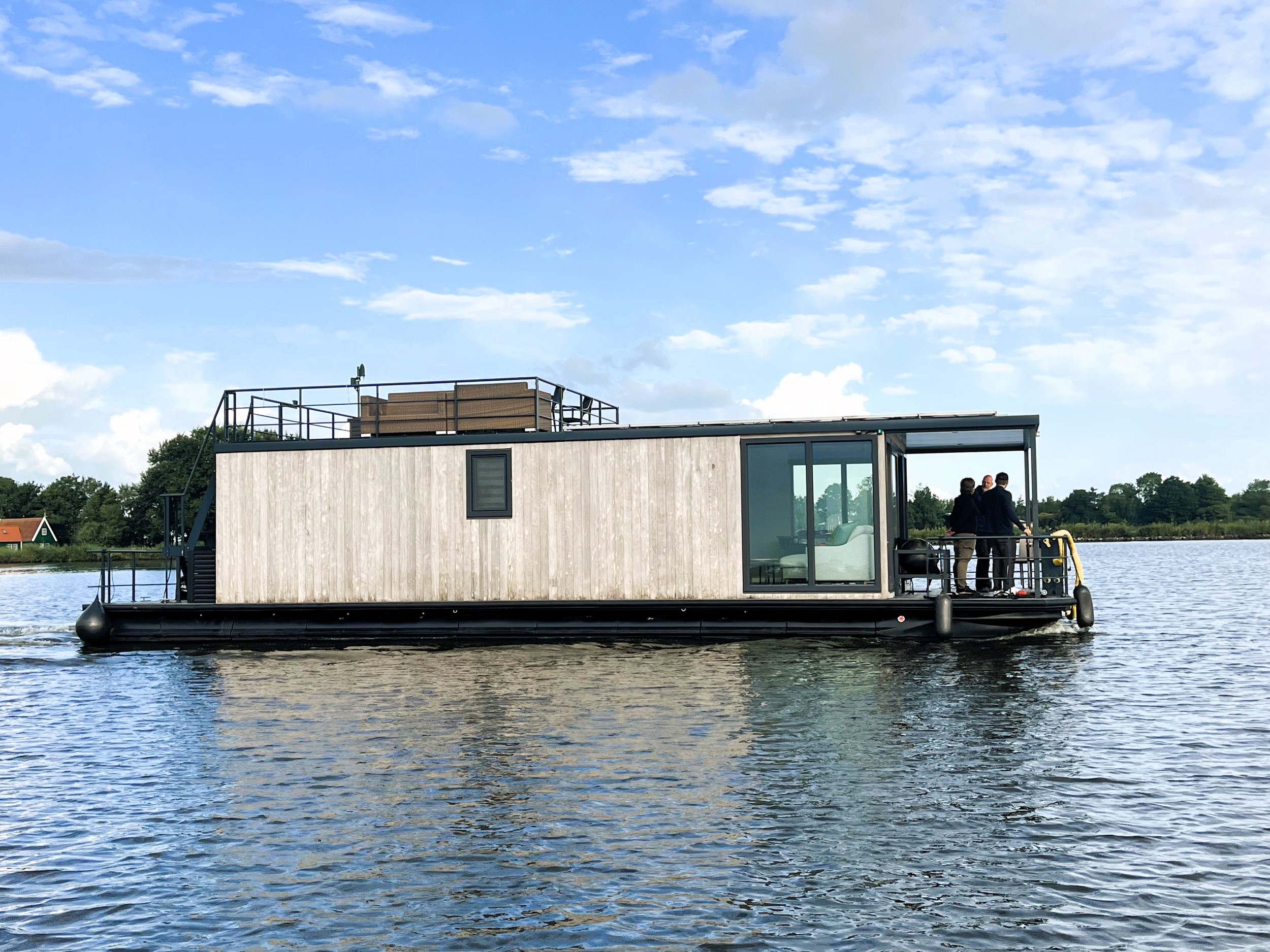 foto: 14 Castalia Met Koopligplaats 1460 X 500 Special Houseboat