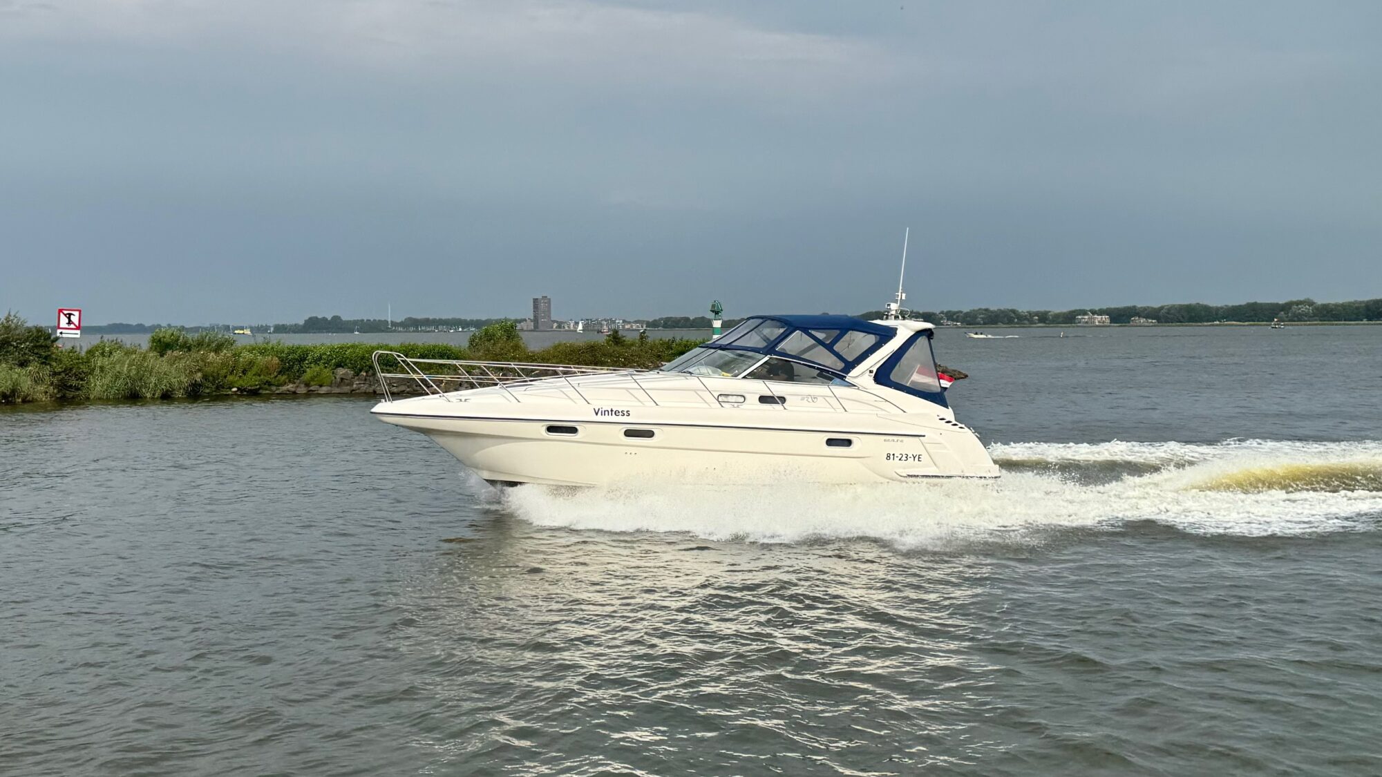 foto: 7 Sealine Sealine S37