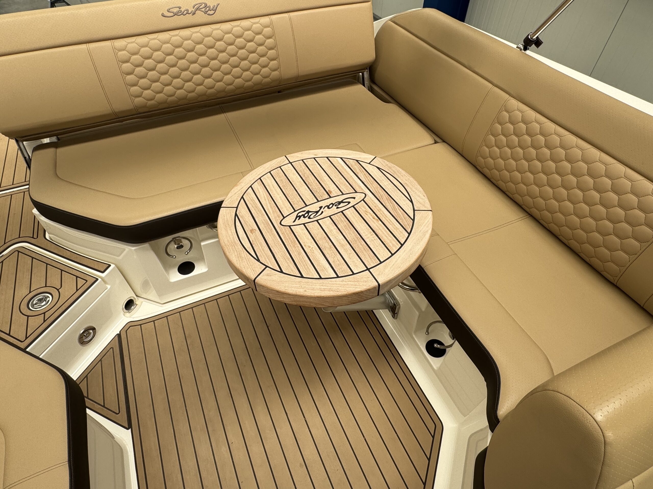 foto: 5 Sea Ray SDX 250