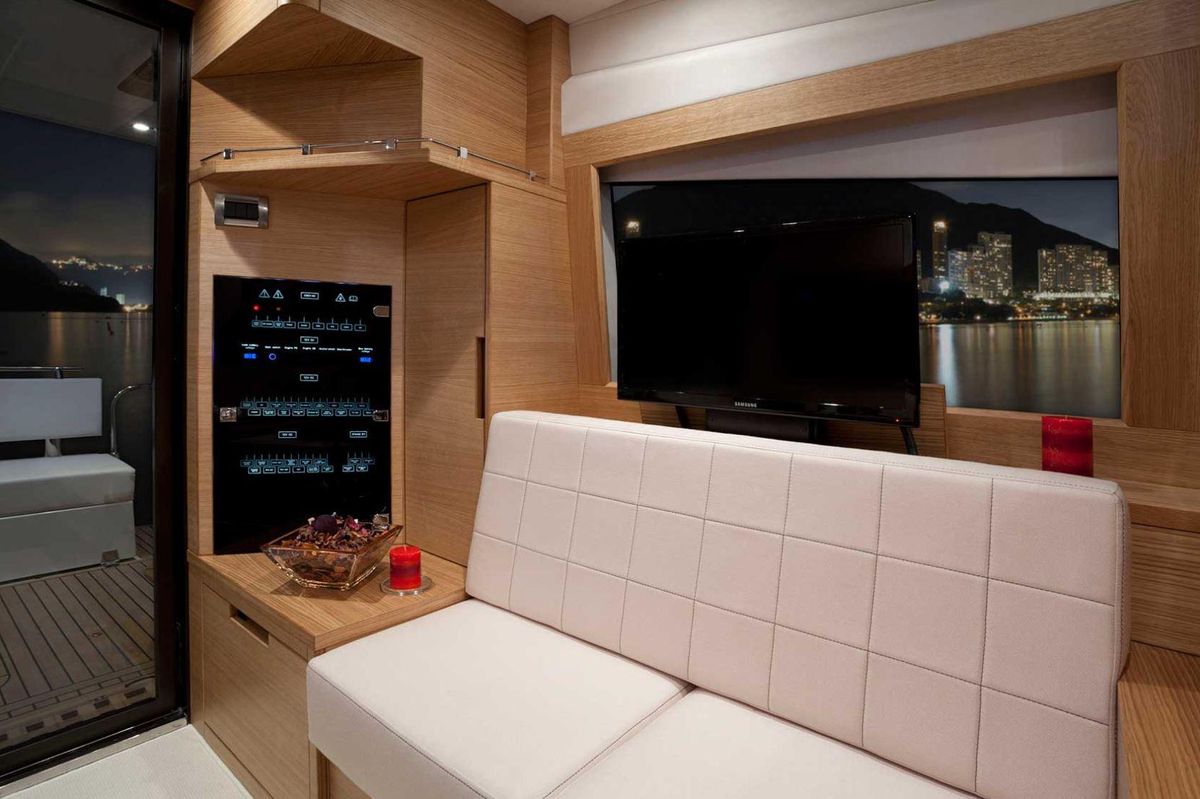 foto: 5 Galeon 420 FLY