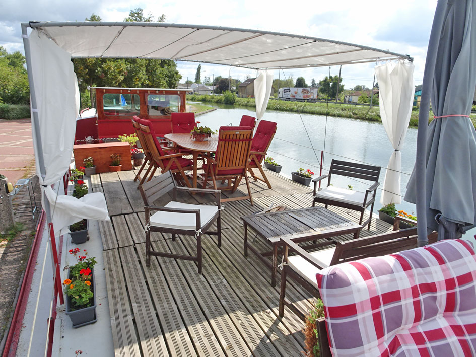 foto: 12 Spits Varend Woonschip 30.53 met UBC