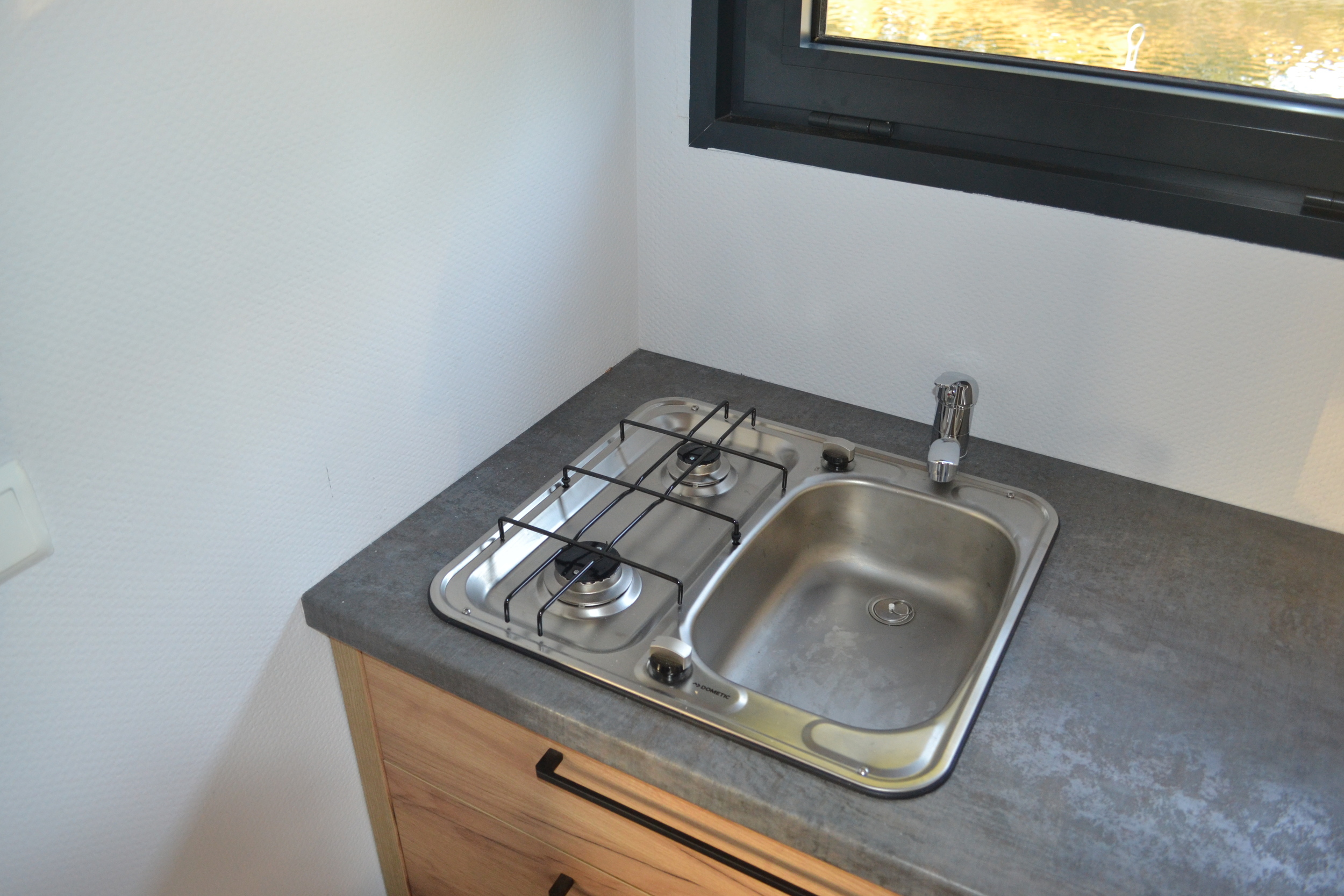 foto: 10 Campi 280 Houseboat