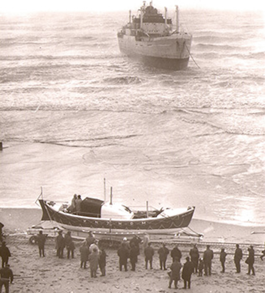 foto: 8 Voormalig Strand reddingboot 10.32
