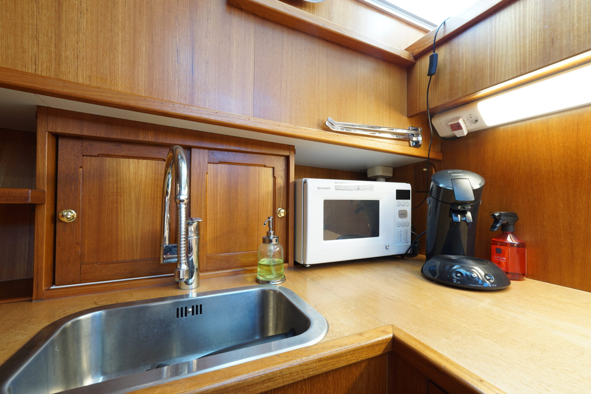 foto: 5 Flevo Flevo Spiegelkotter 12.50 AK Cabrio