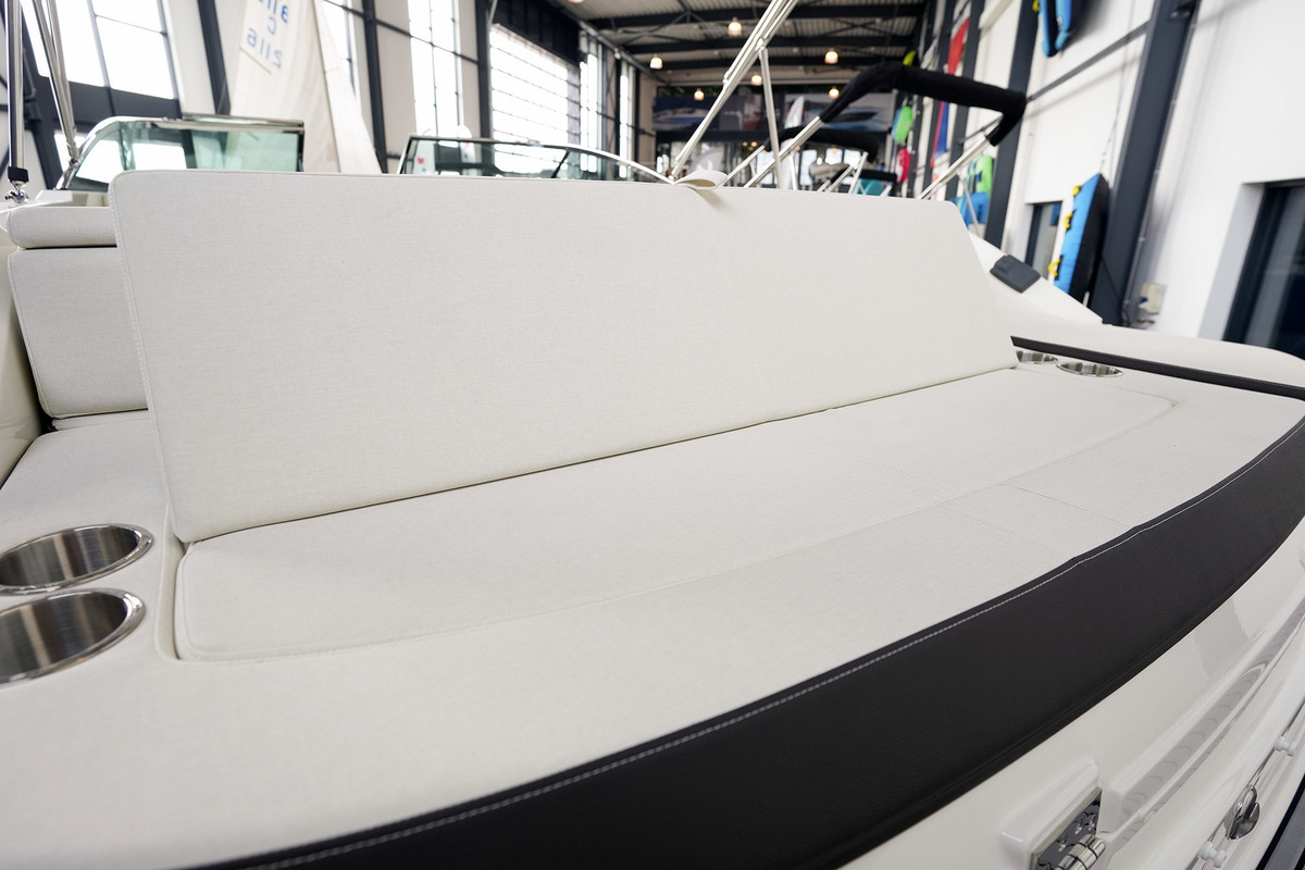 foto: 7 Sea Ray SLX 250