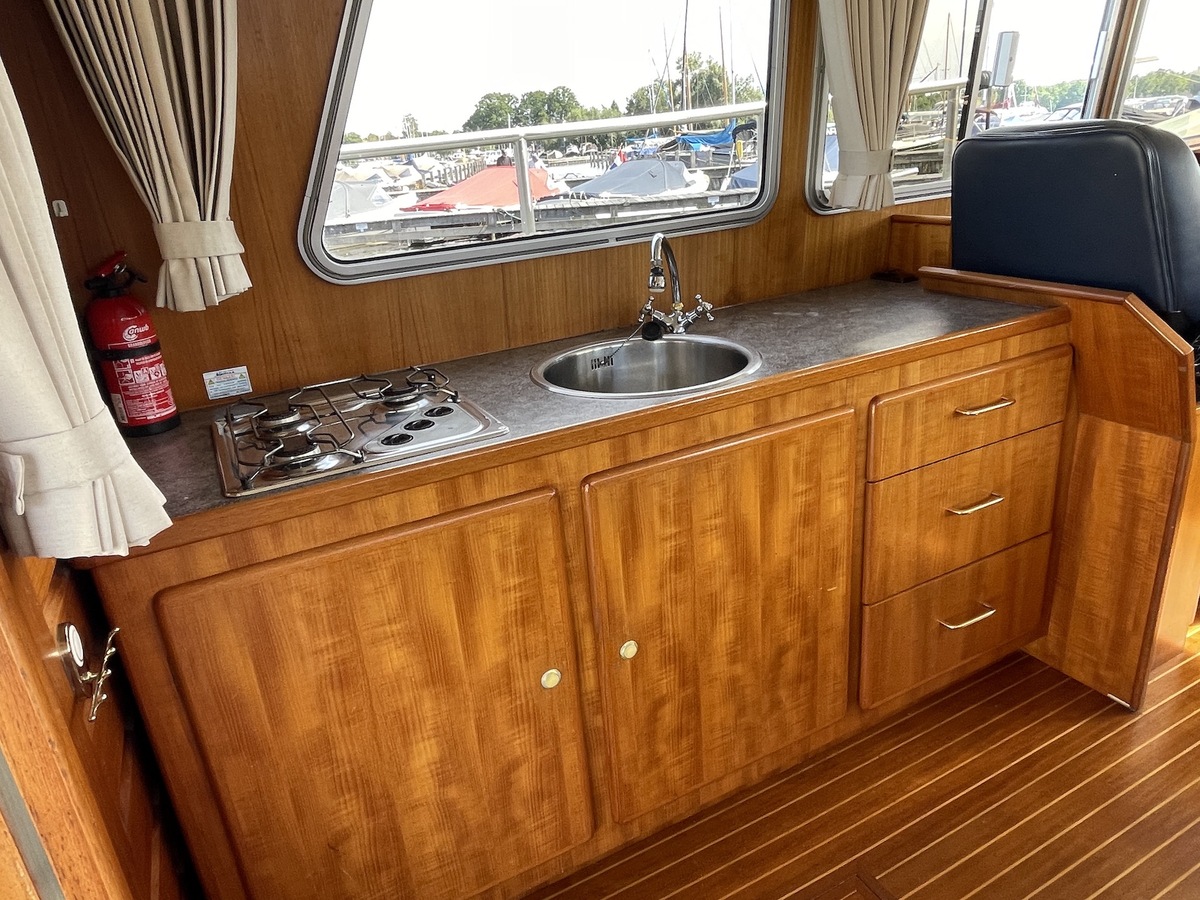 foto: 6 Barkas 1100