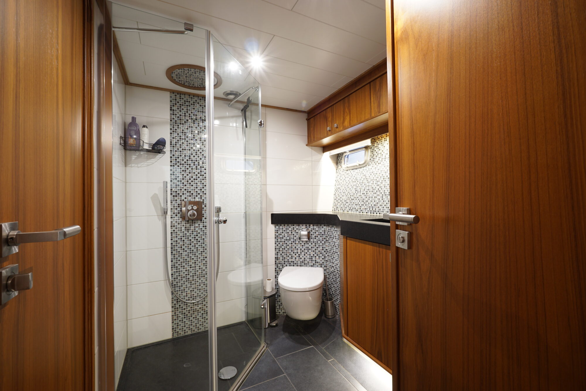 foto: 22 Custen Custen Kruiser 18.00 VS