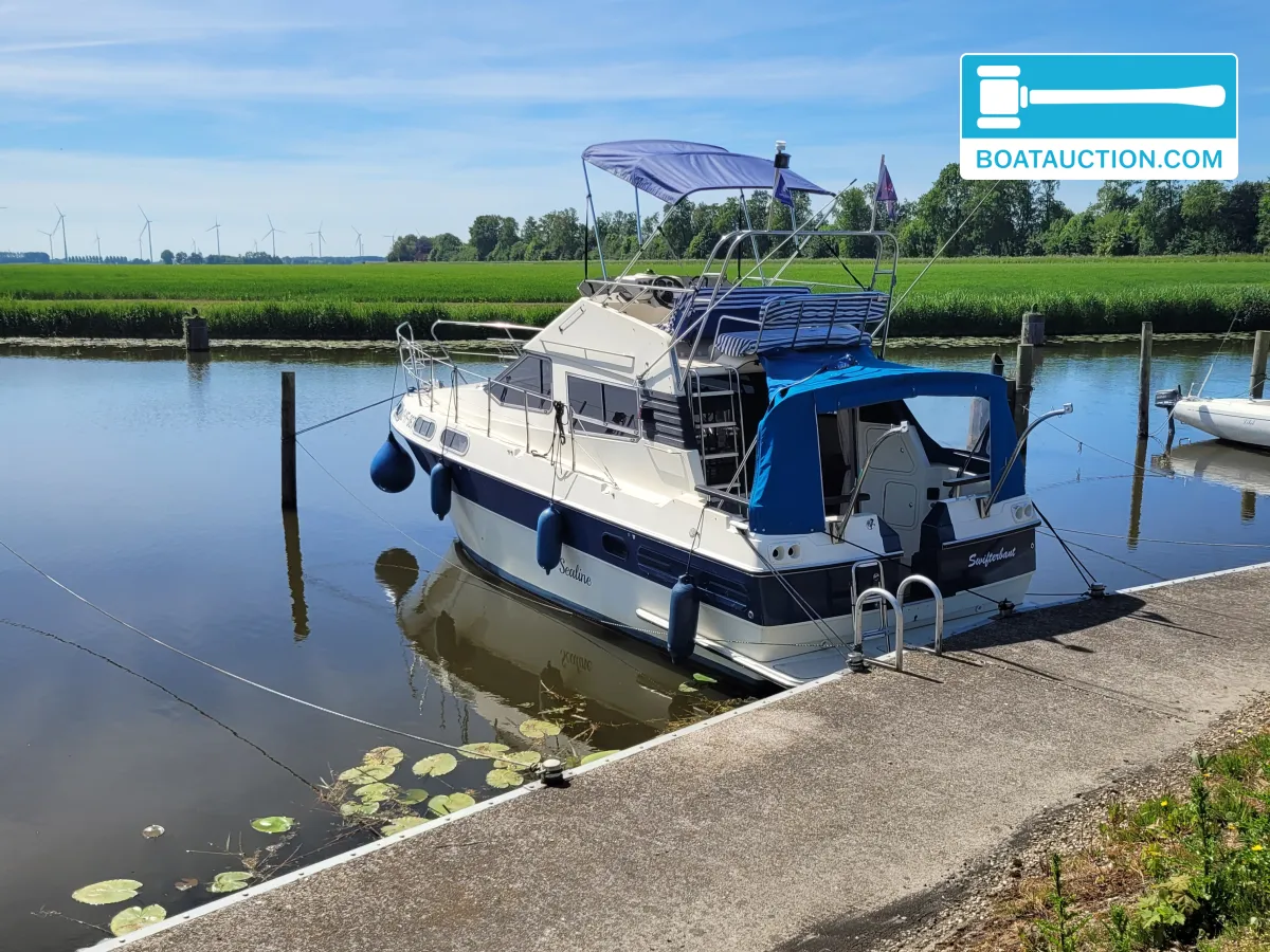 foto: 8 Sealine 305 fly