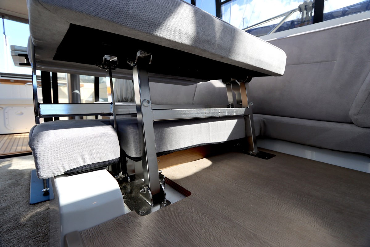 foto: 8 Jeanneau NC 33