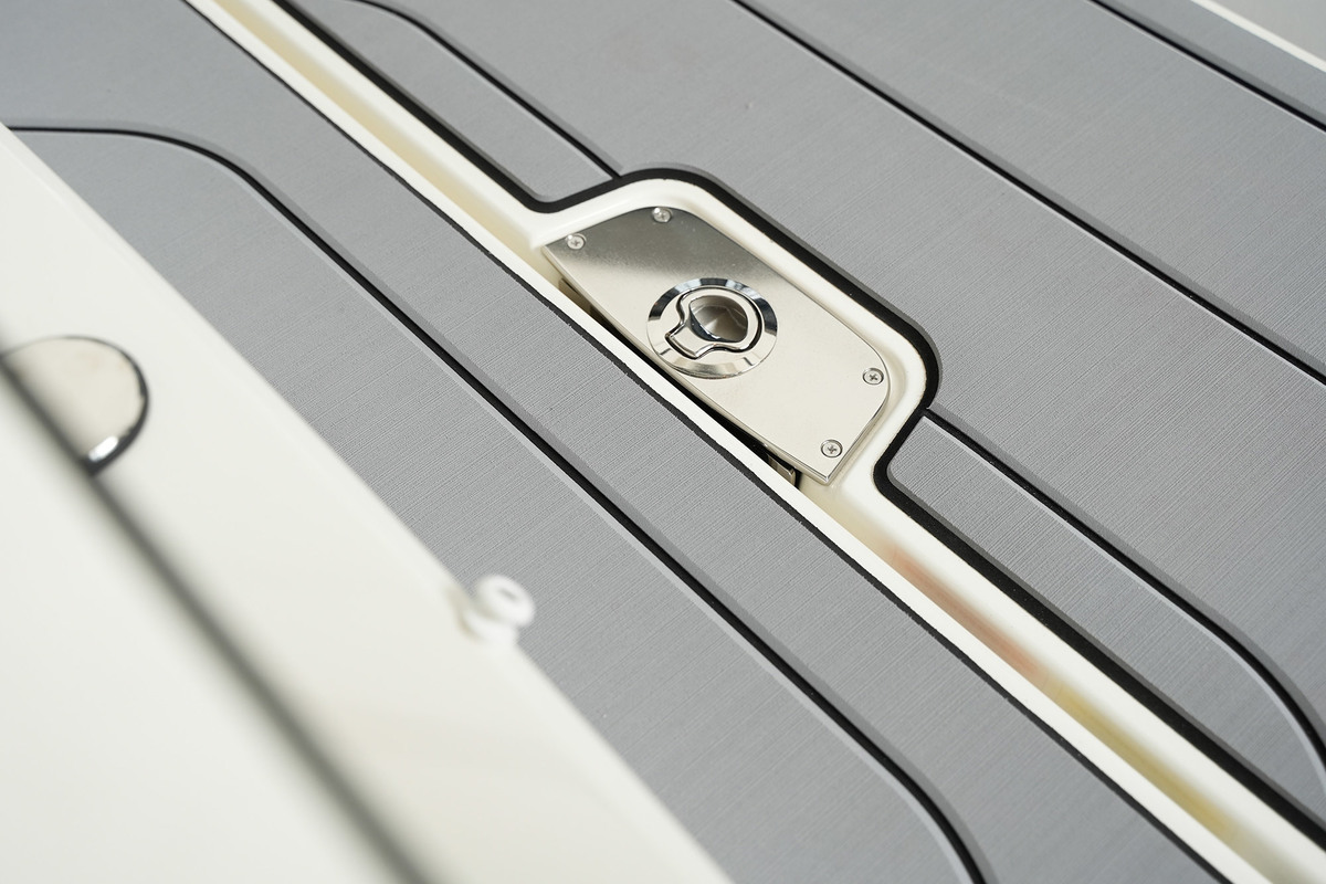 foto: 12 Sea Ray SPX 210 