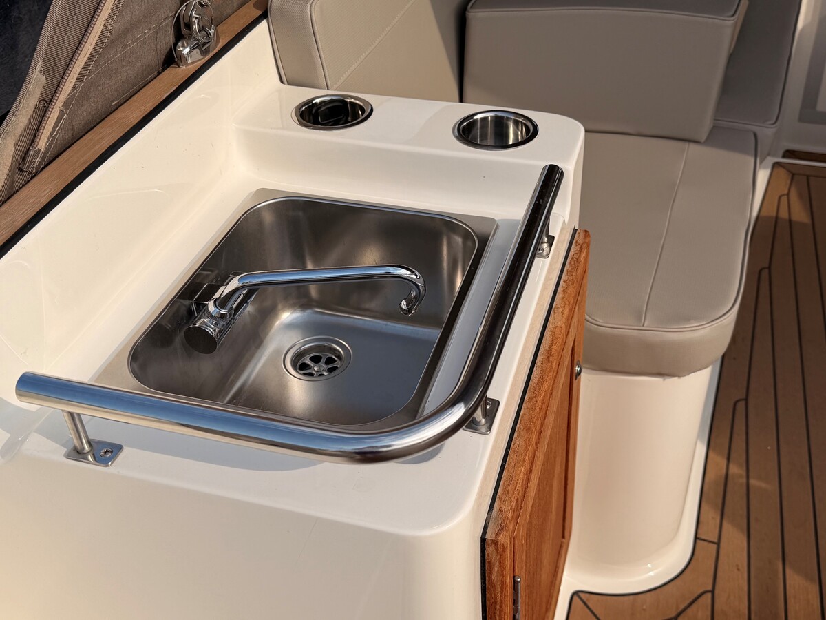 foto: 5 Interboat Intender 820