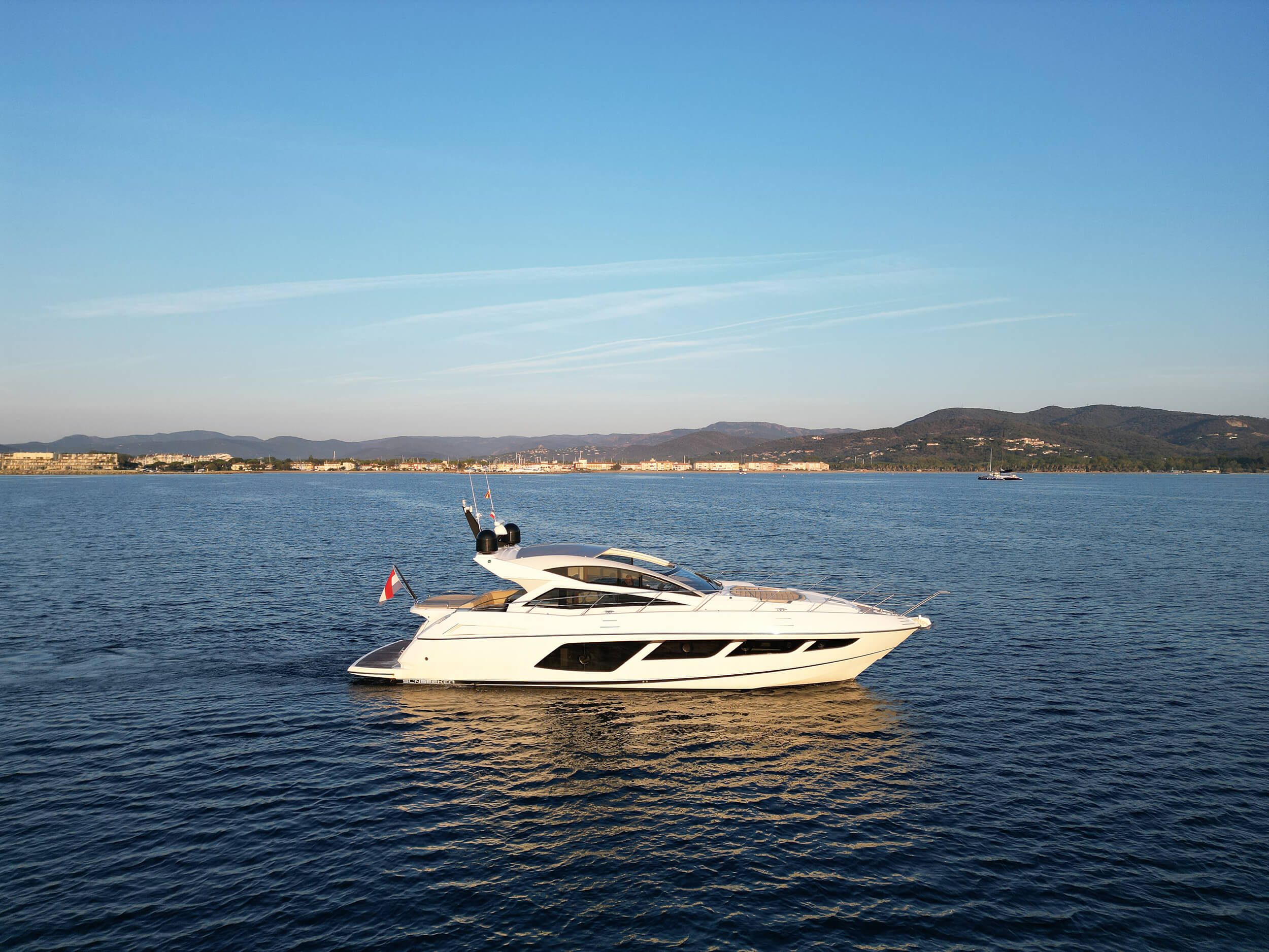 foto: 19 Sunseeker Predator 57