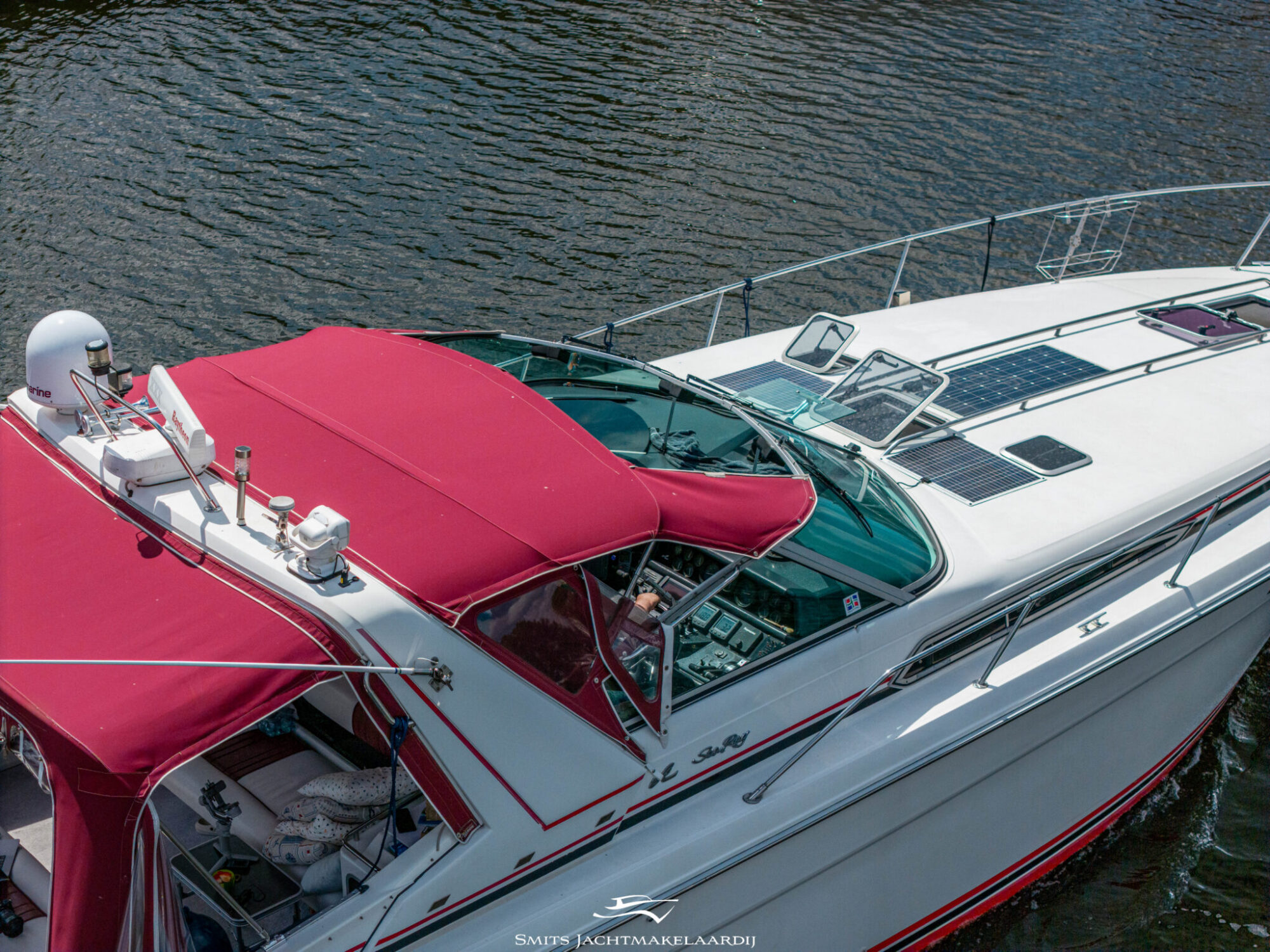 foto: 17 Sea Ray Sea Ray 370 Express Cruiser