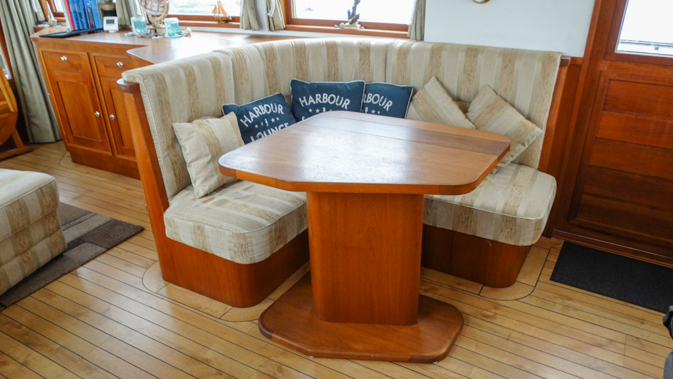foto: 11 Luxe Motor 16.20 Deckhouse