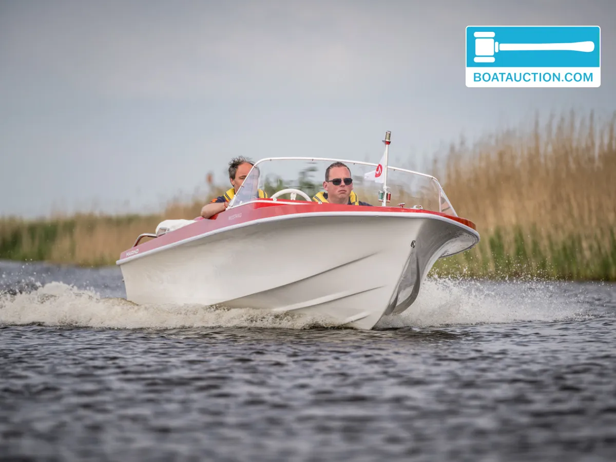 foto: 7 Antaris Seventy5 (op voorraad) snel varend  *Aanbieding