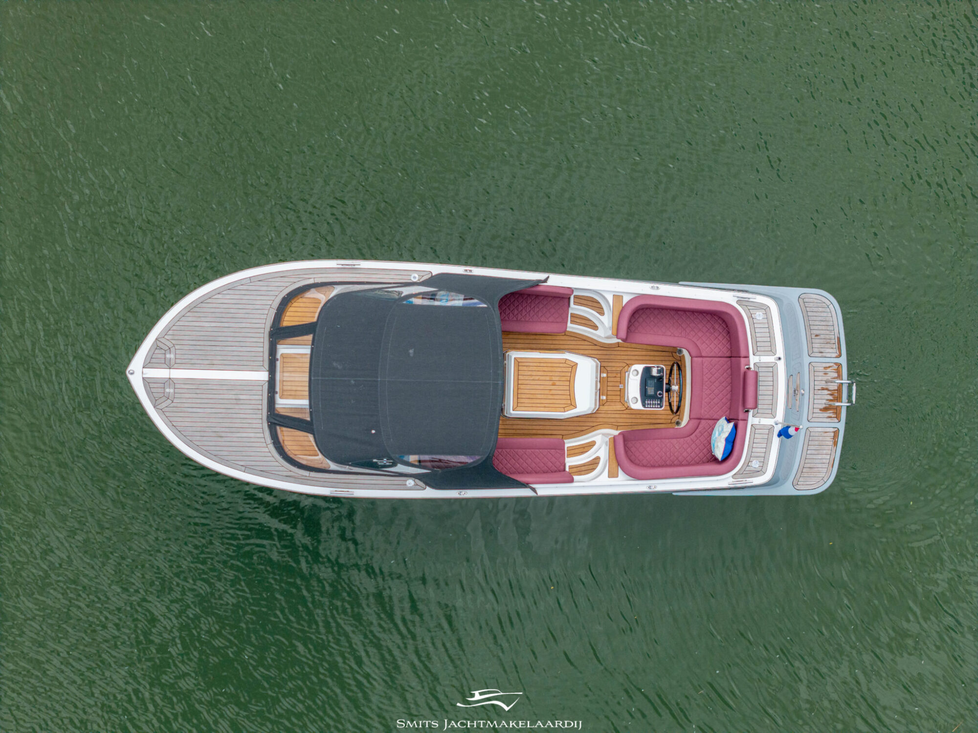 foto: 7 Bola Bola GS Tender 27 Semi Cabin