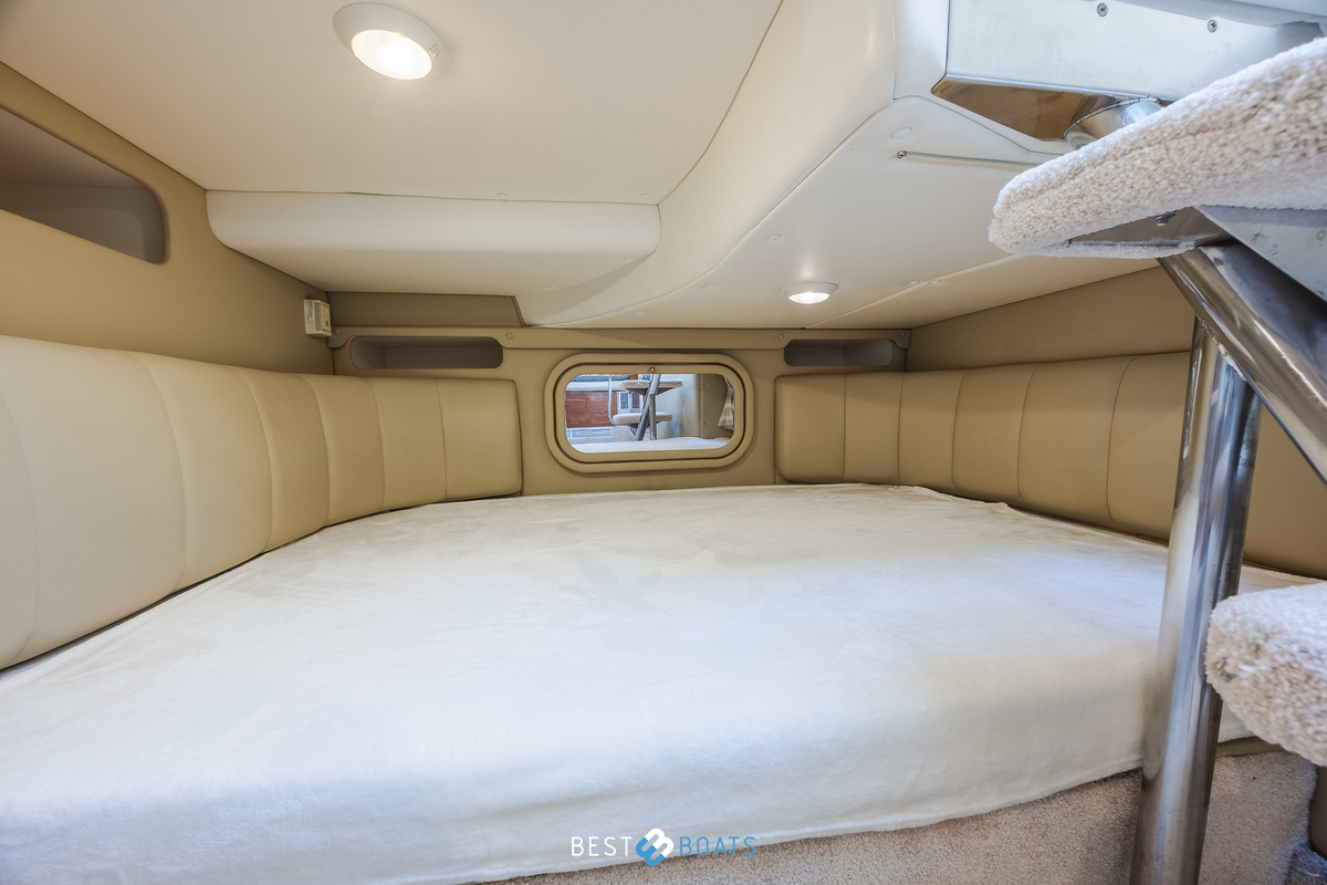 foto: 9 Rinker 342 Fiesta Vee