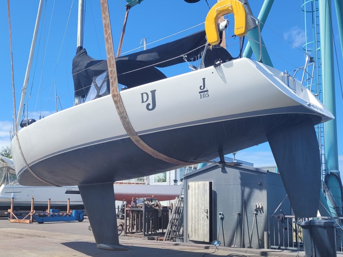 foto: 10 J Boats J105