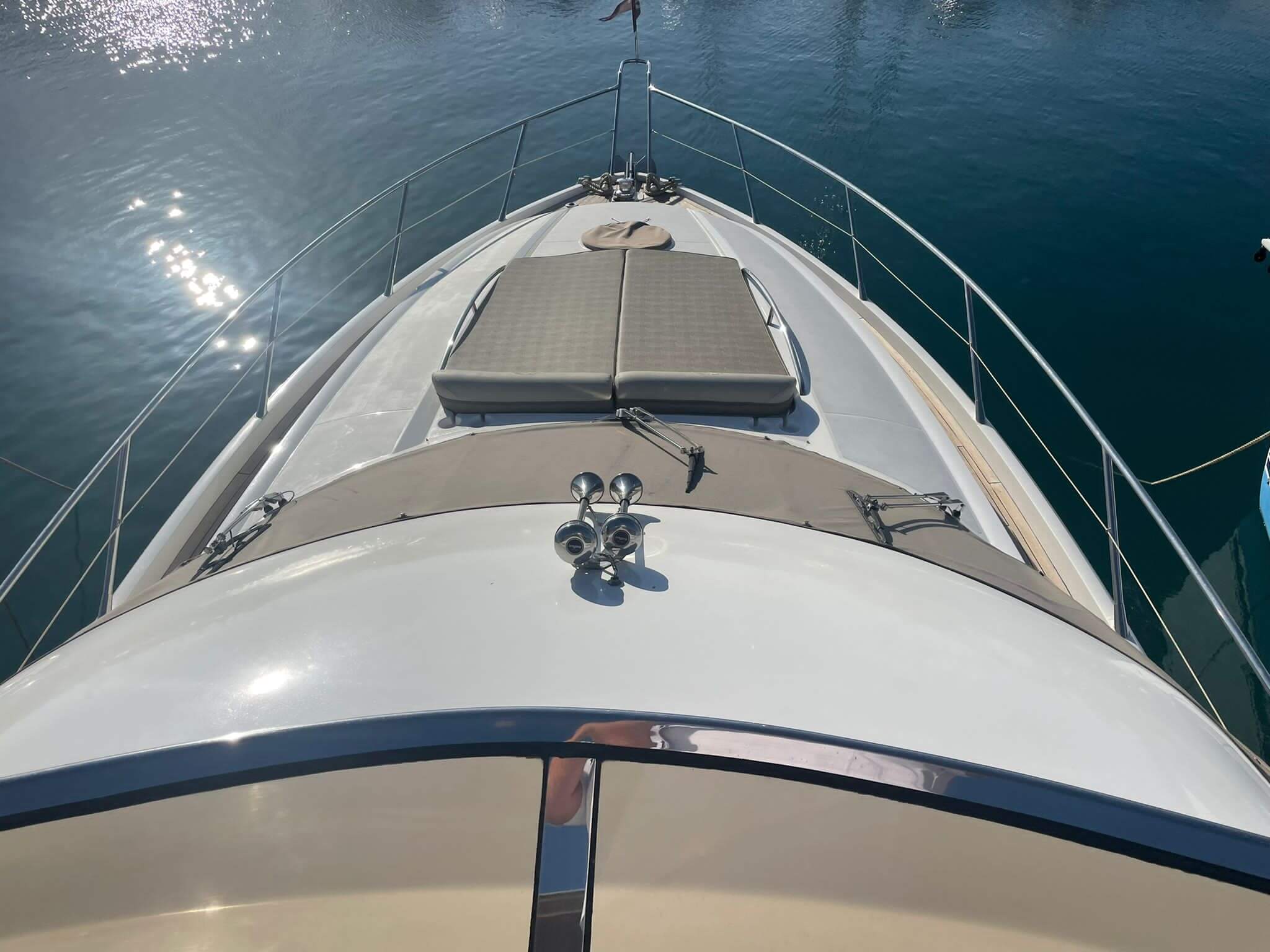 foto: 8 Sunseeker Manhatten 56