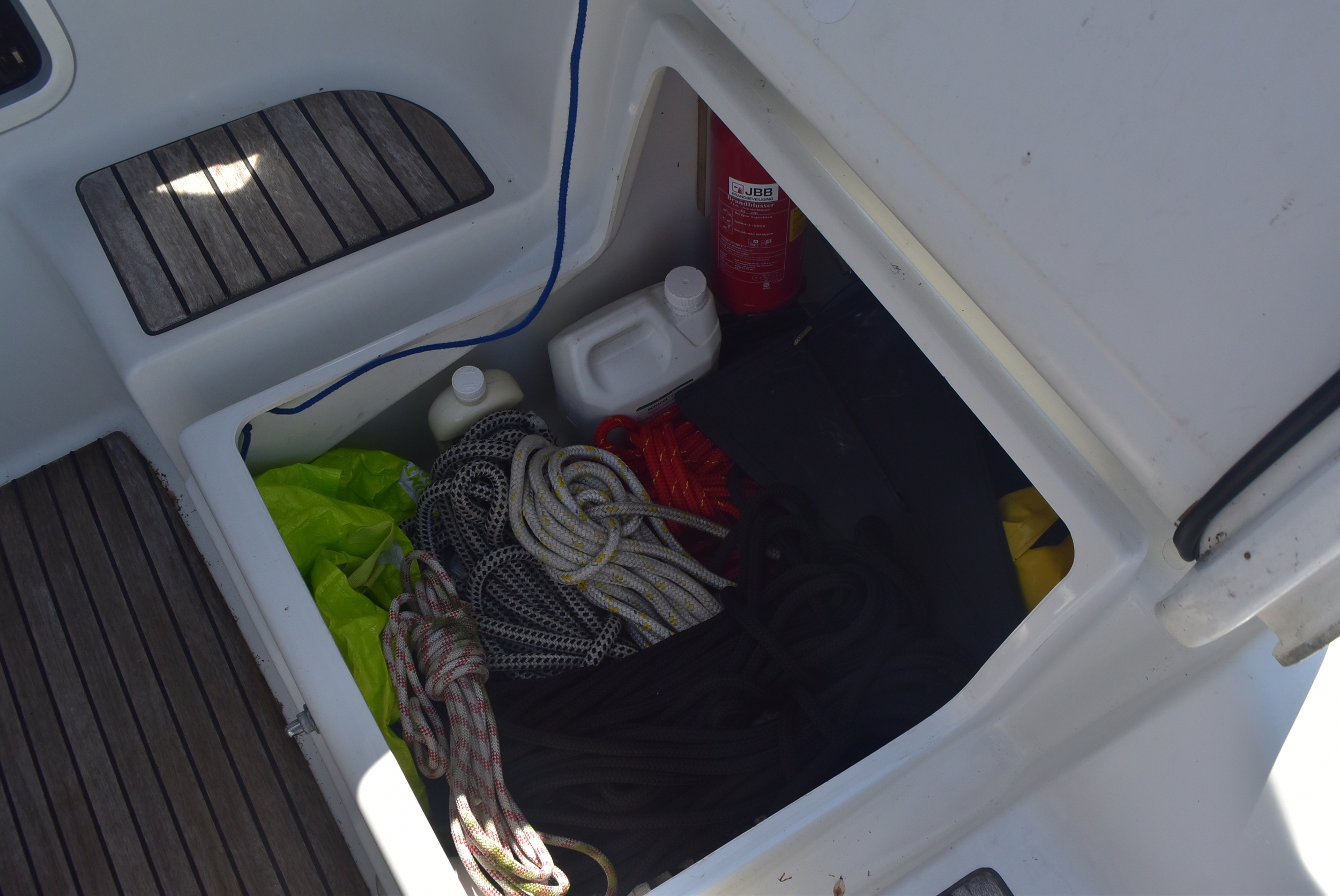 foto: 5 Beneteau Oceanis 37