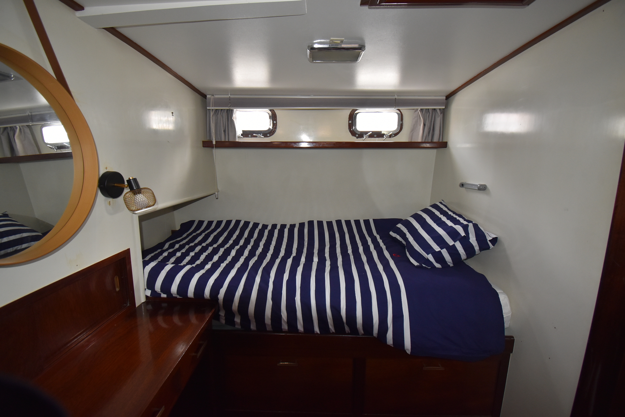 foto: 12 Super Van Craft 1350