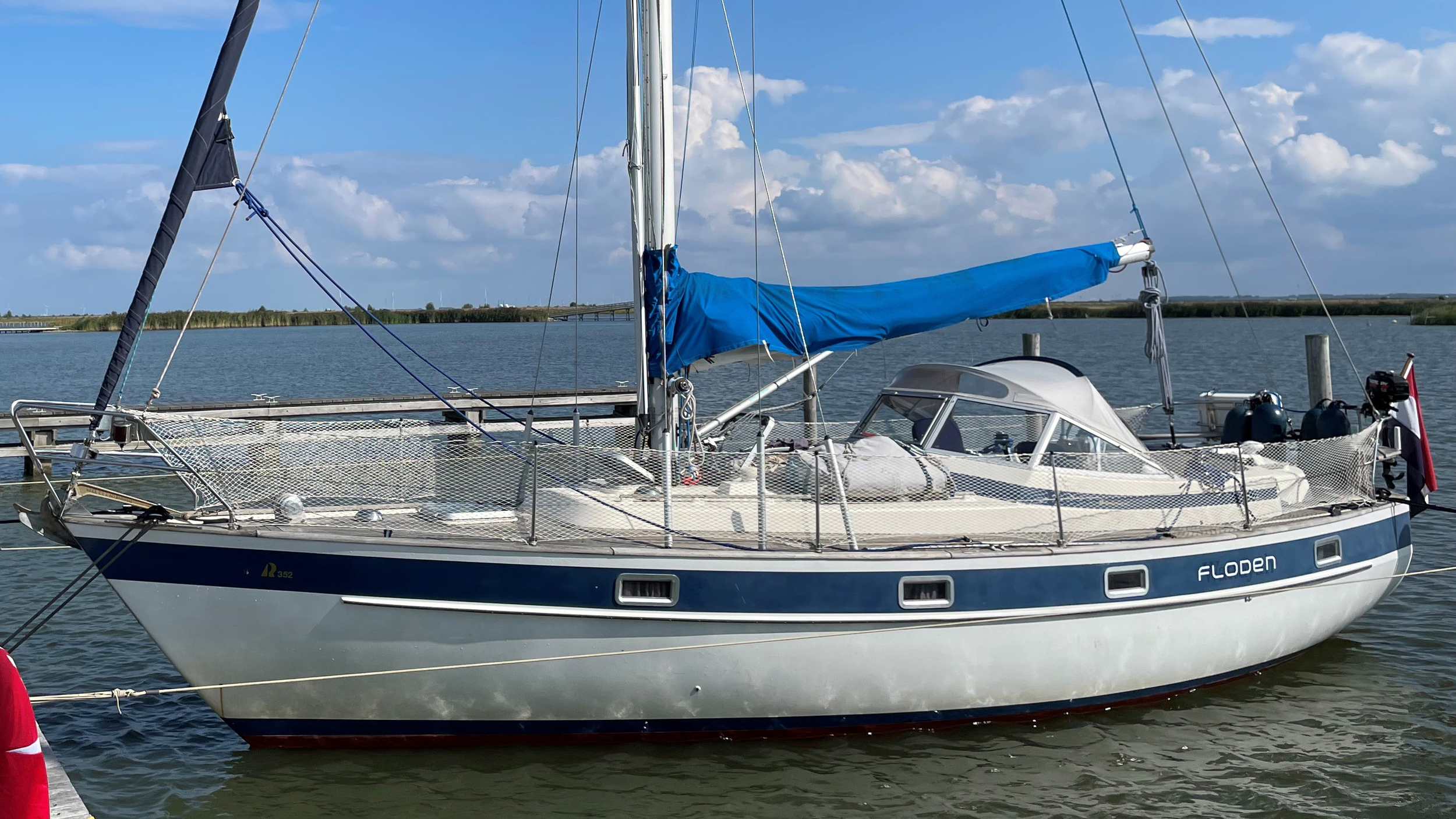 foto: 15 Hallberg-Rassy 352