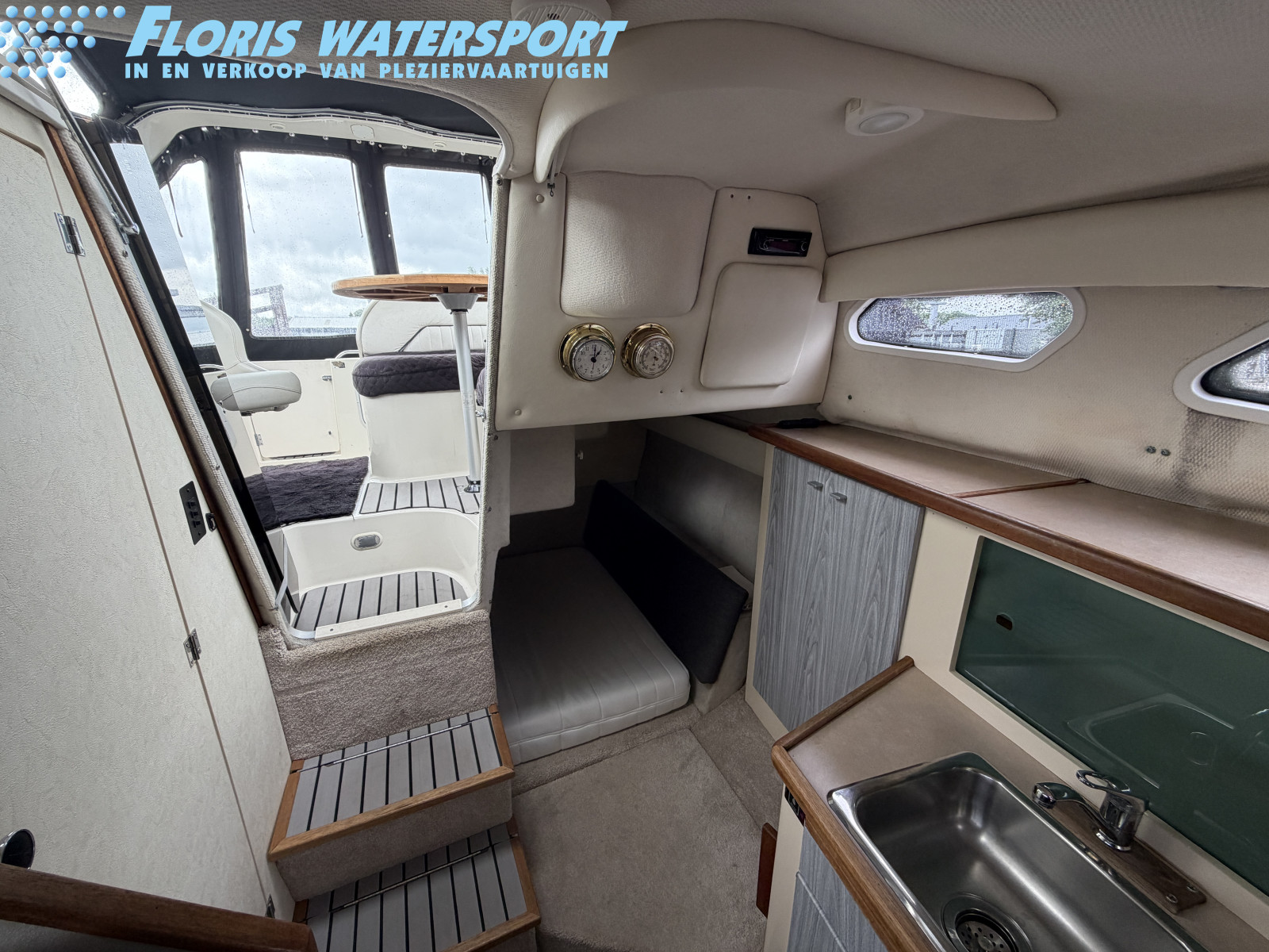 foto: 5 Bayliner Ciera 2855
