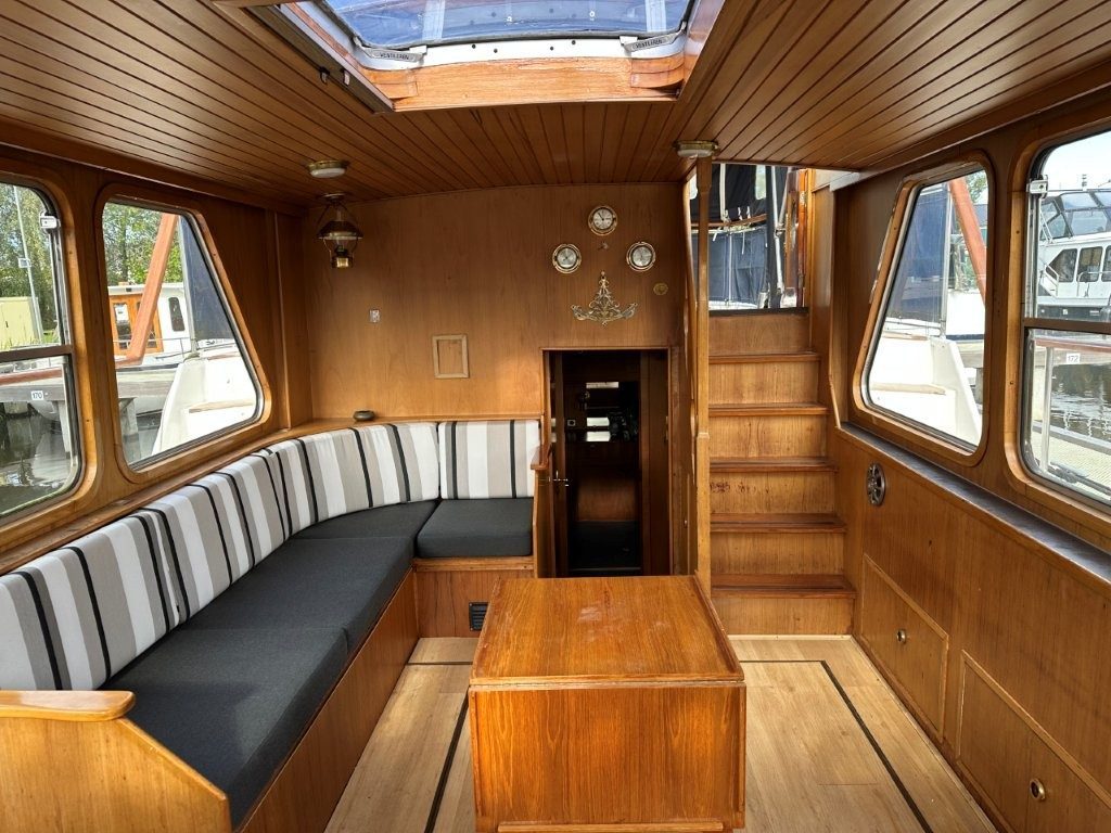 foto: 10 De Ruiterkruiser 1370 AK