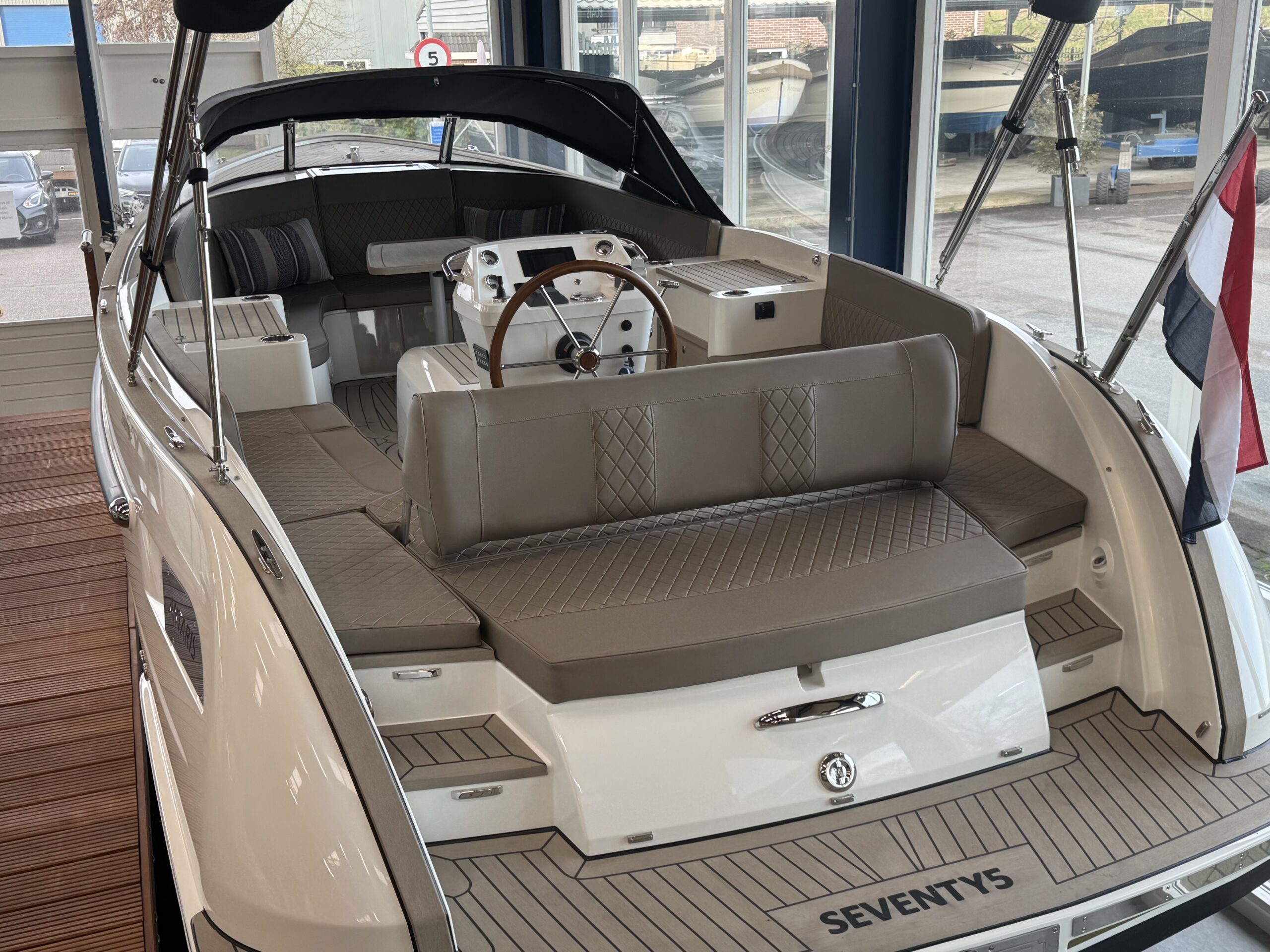 foto: 5 Antaris Seventy5 Hybride (op voorraad)