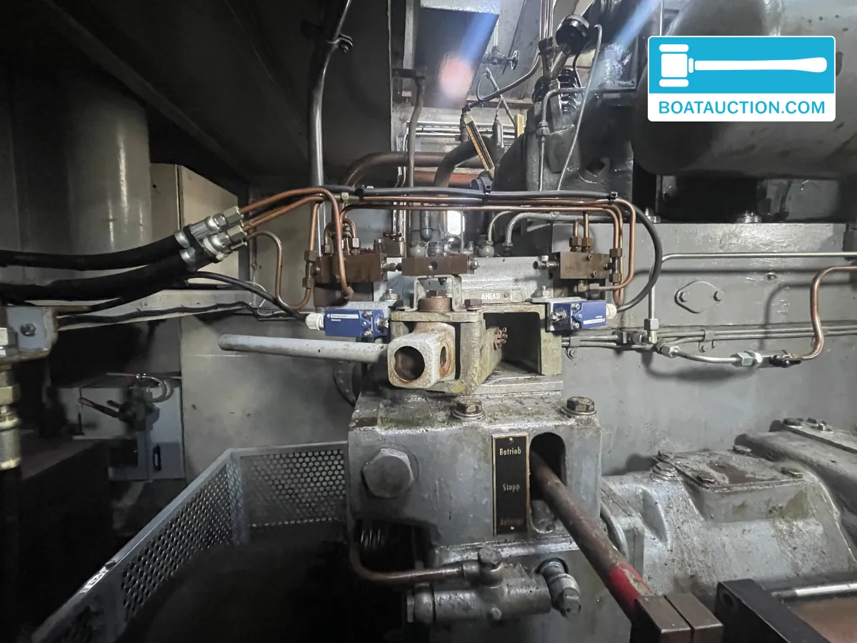 foto: 8 Sleepboot 2200