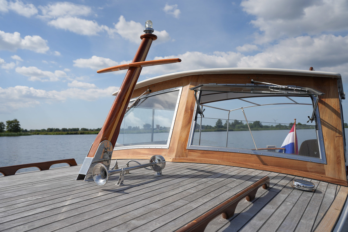 foto: 9 Dolman 970 AK