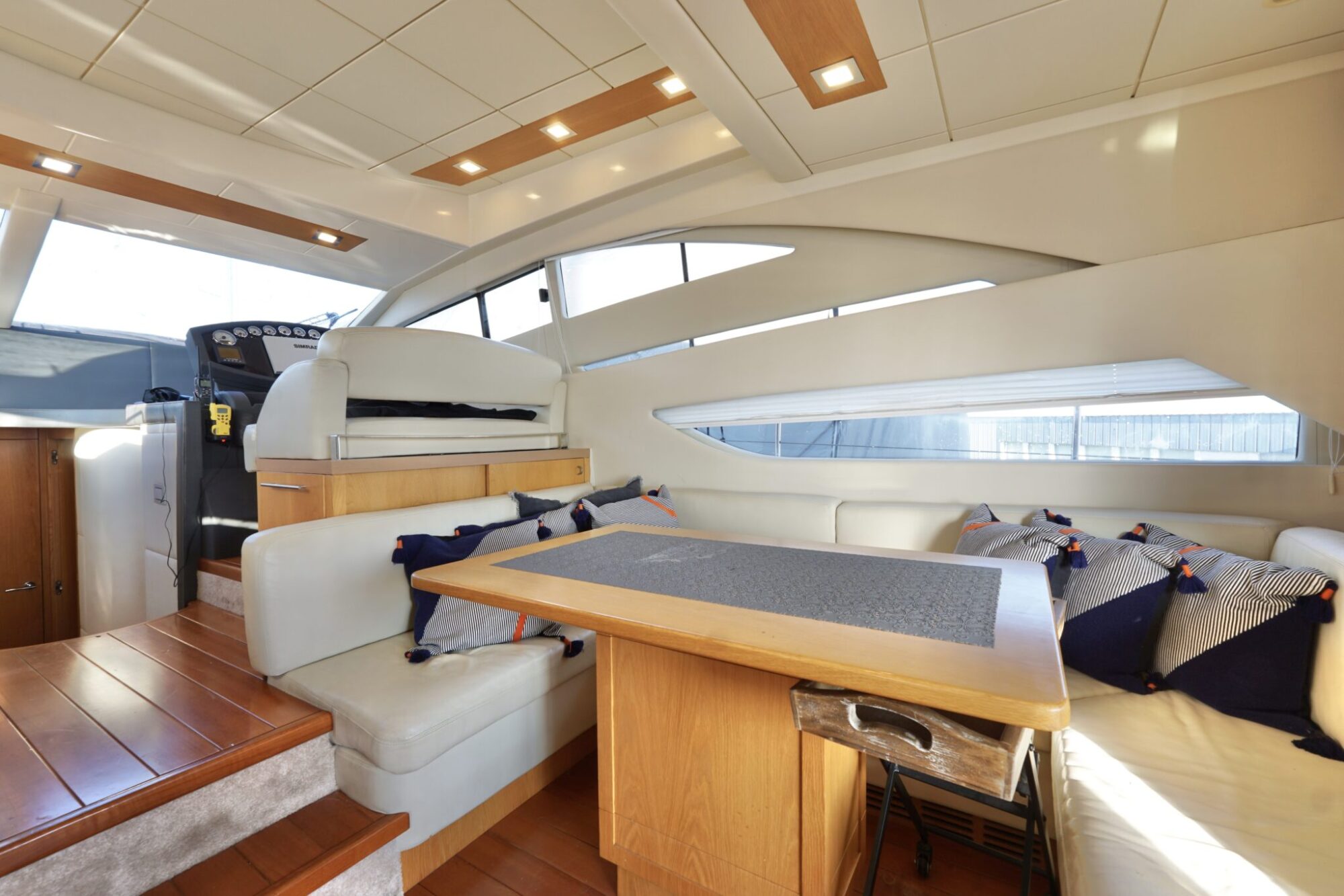 foto: 10 Rodman Rodman 44 Muse IPS