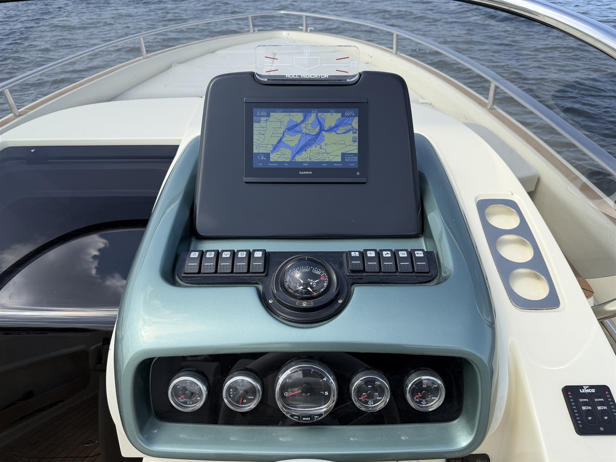 foto: 5 Invictus GT 280