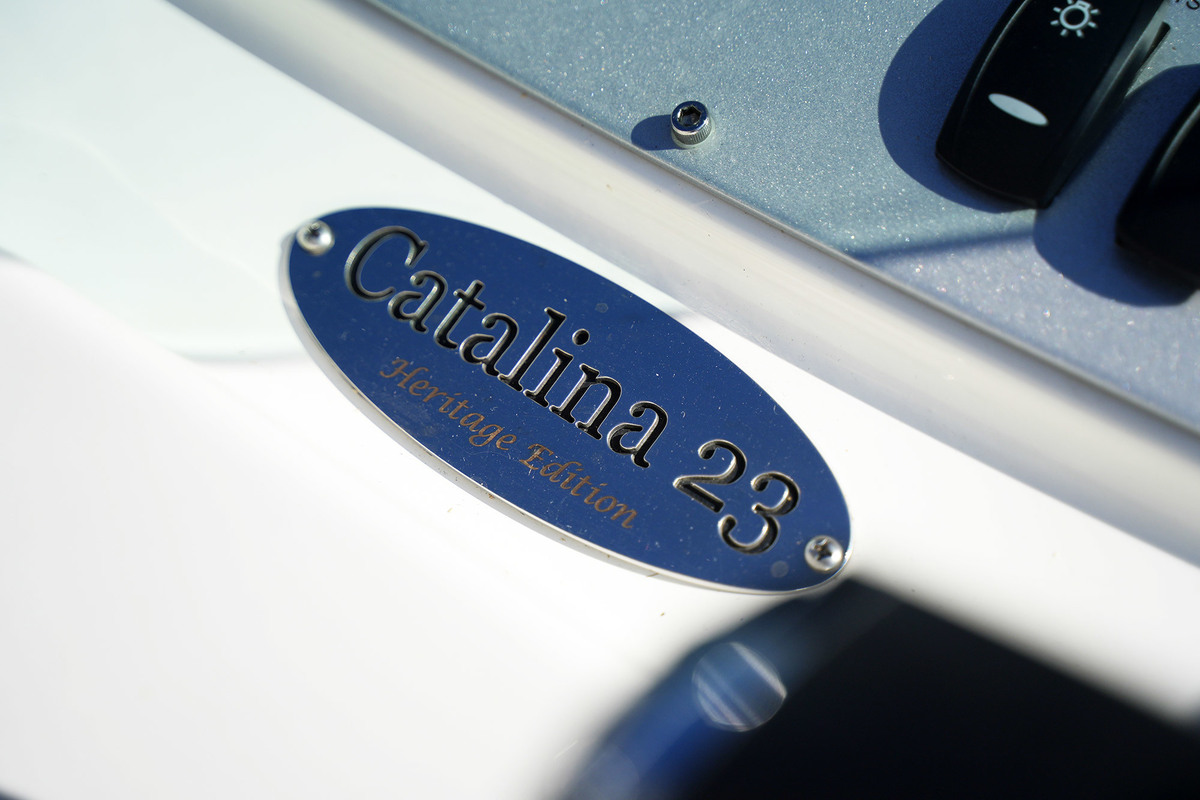 foto: 10 Chris Craft Catalina 23