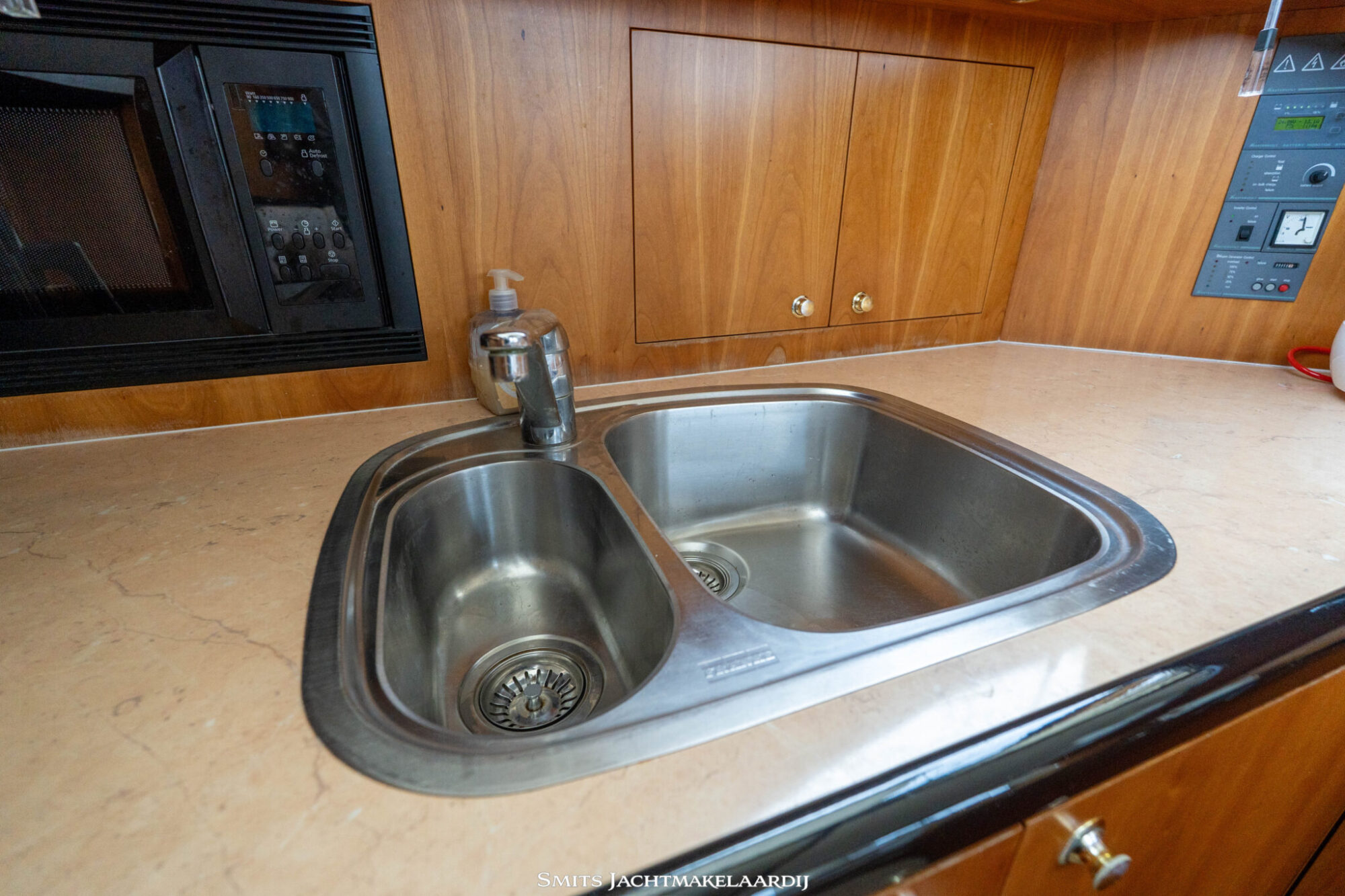 foto: 36 Pacific Pacific Allure 148 VS