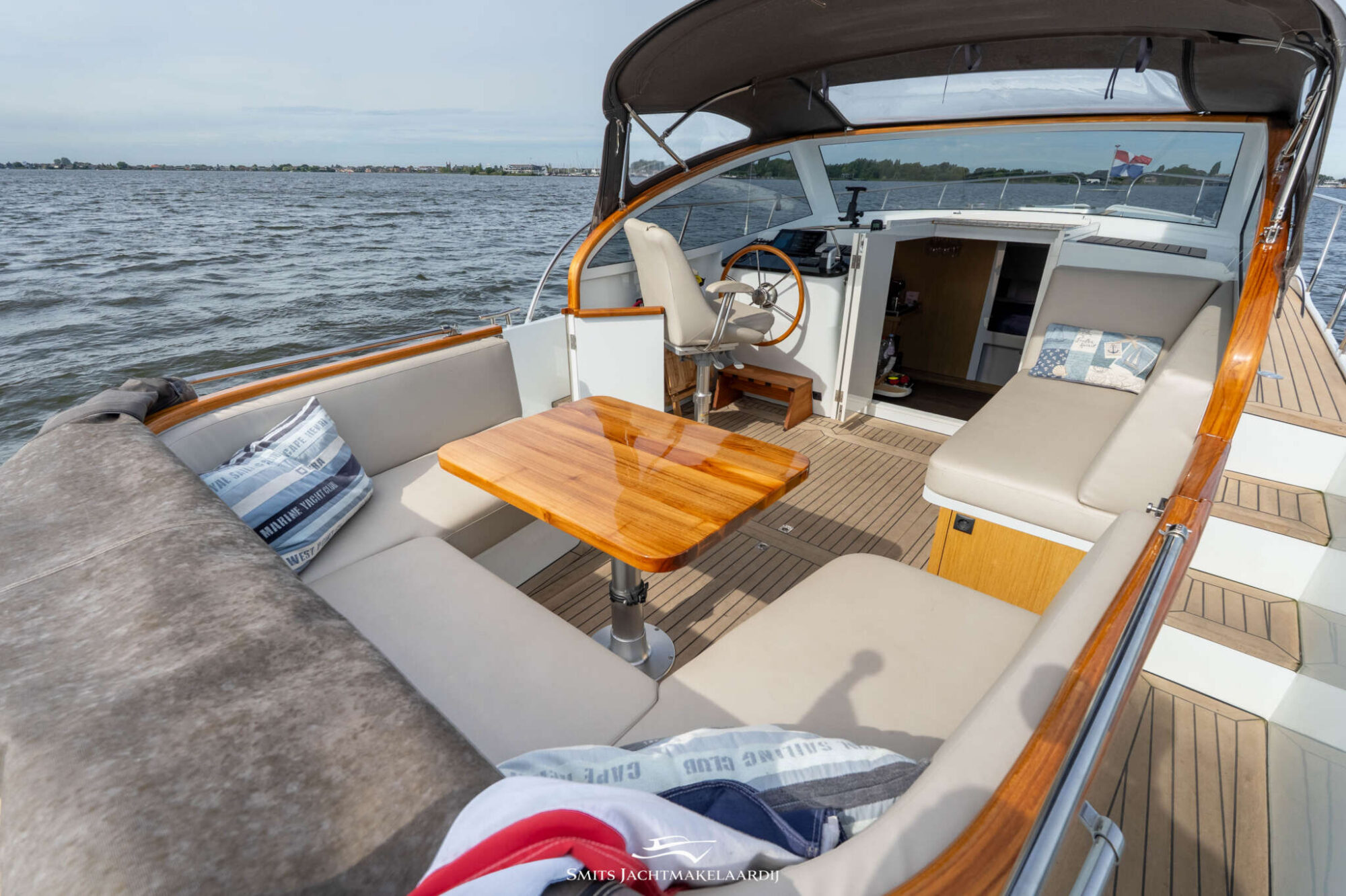 foto: 9 Crown yachts Crown Keyzer C107 Cabrio