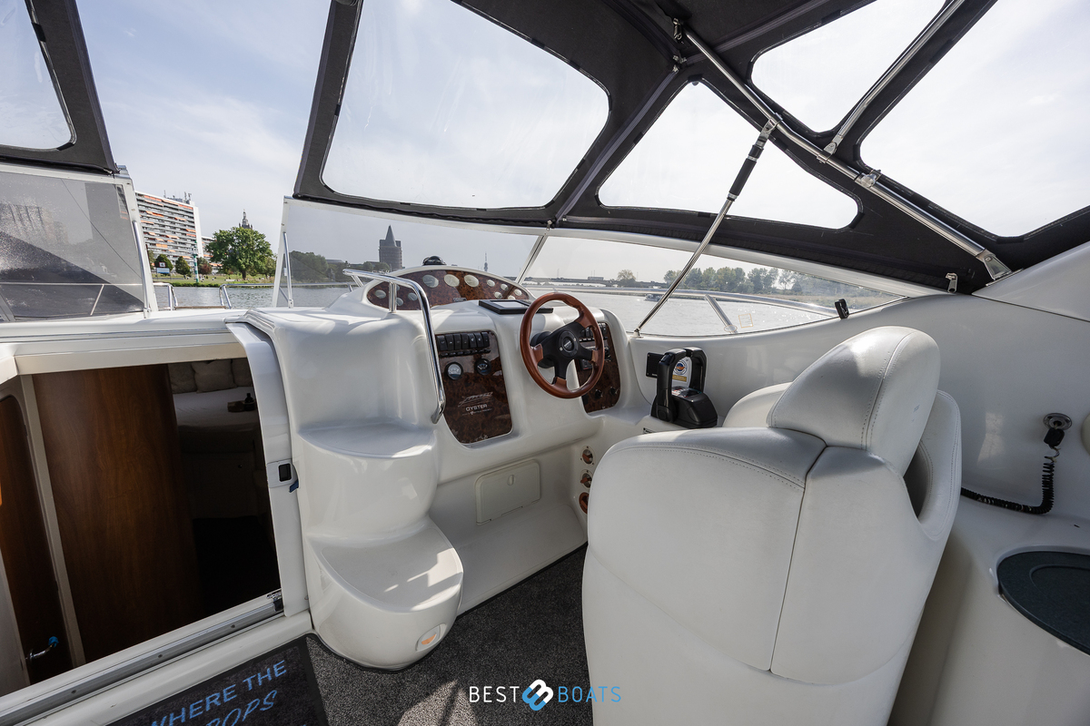 foto: 9 Sessa  Oyster 34