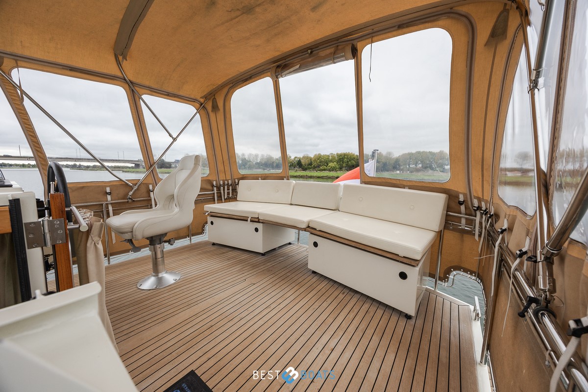 foto: 11 Linssen Grand Sturdy 34.9 AC