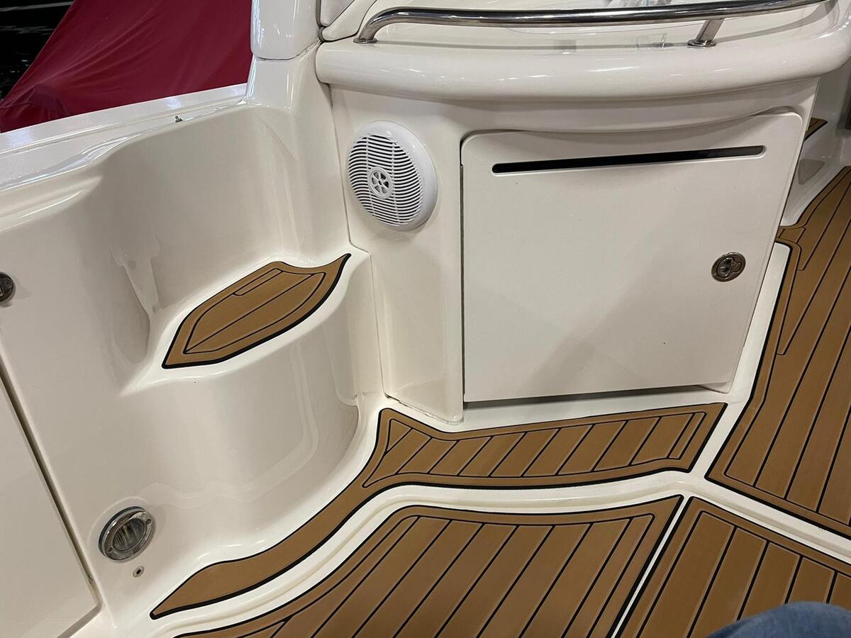 foto: 6 Sea Ray 340 Sundancer