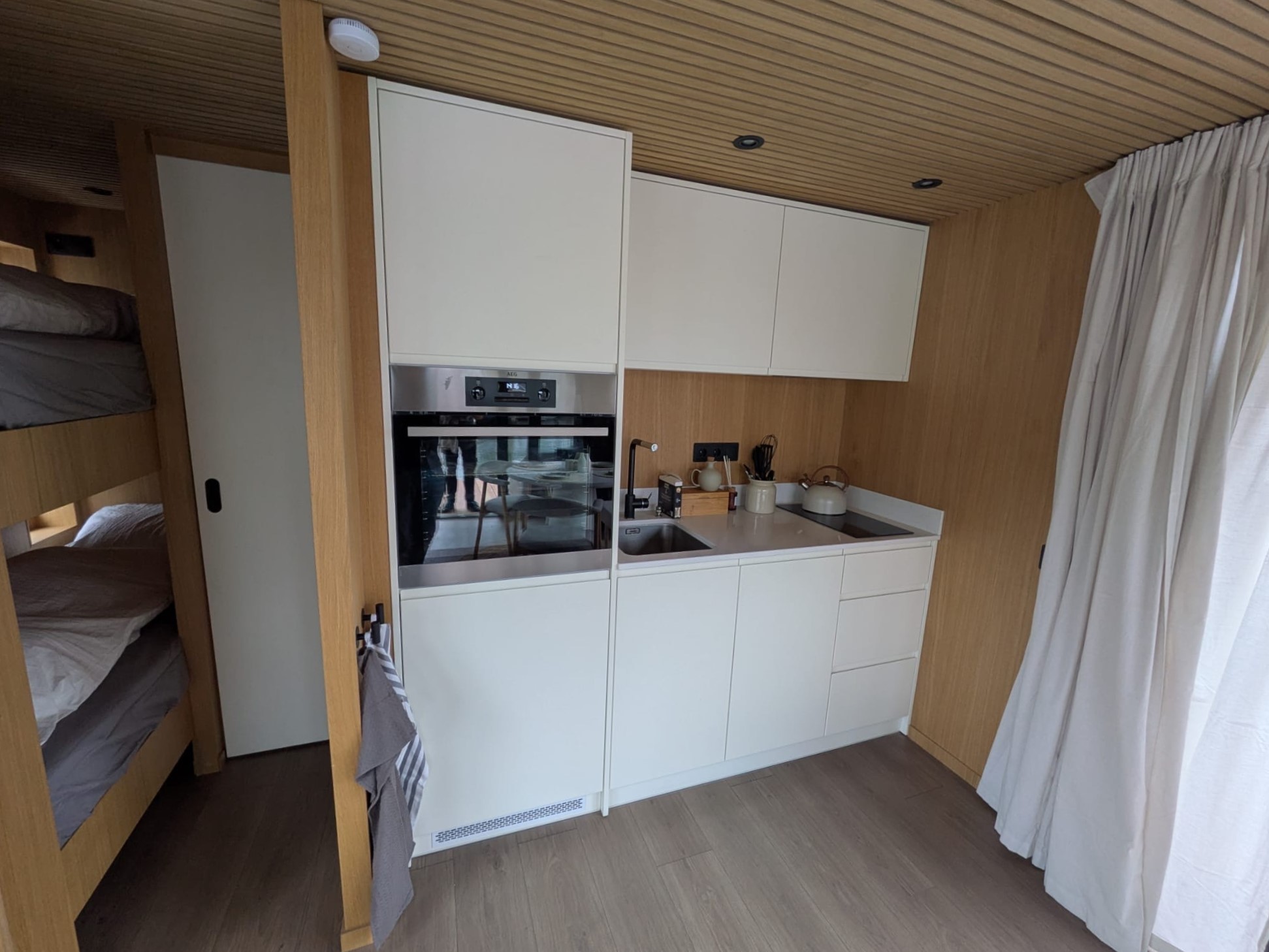 foto: 7 Surla 12 Houseboat Met (koop)ligplaats