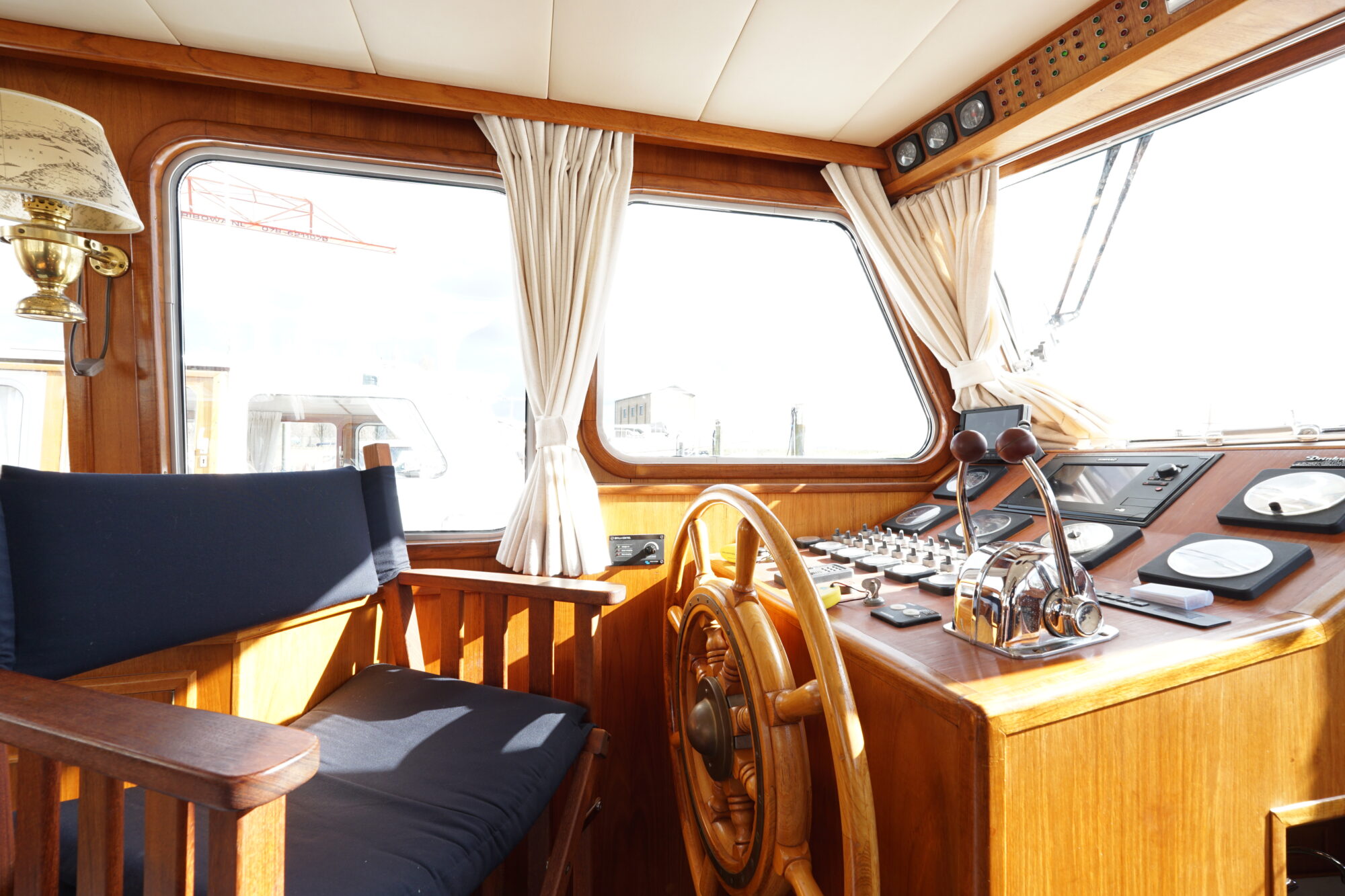 foto: 29 Damen Damen Pushy Cat 15.00 AK Cabrio