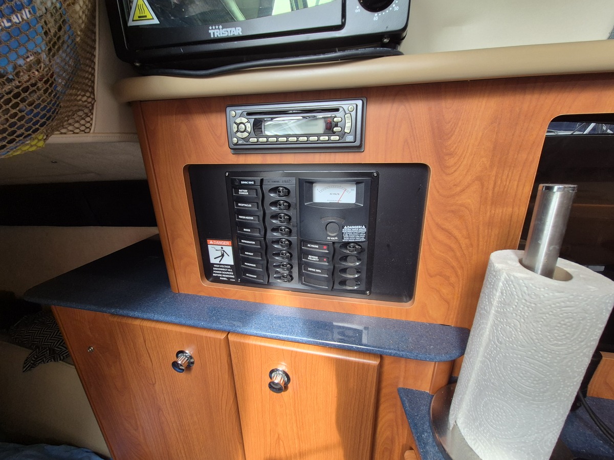 foto: 8 Bayliner 275