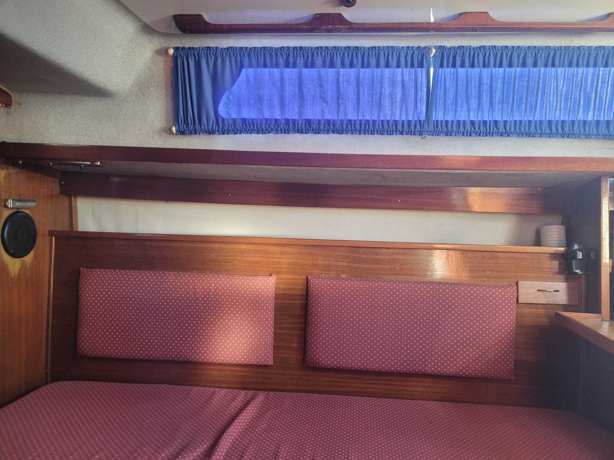 foto: 8 Albin 27 (ex-zeilboot)