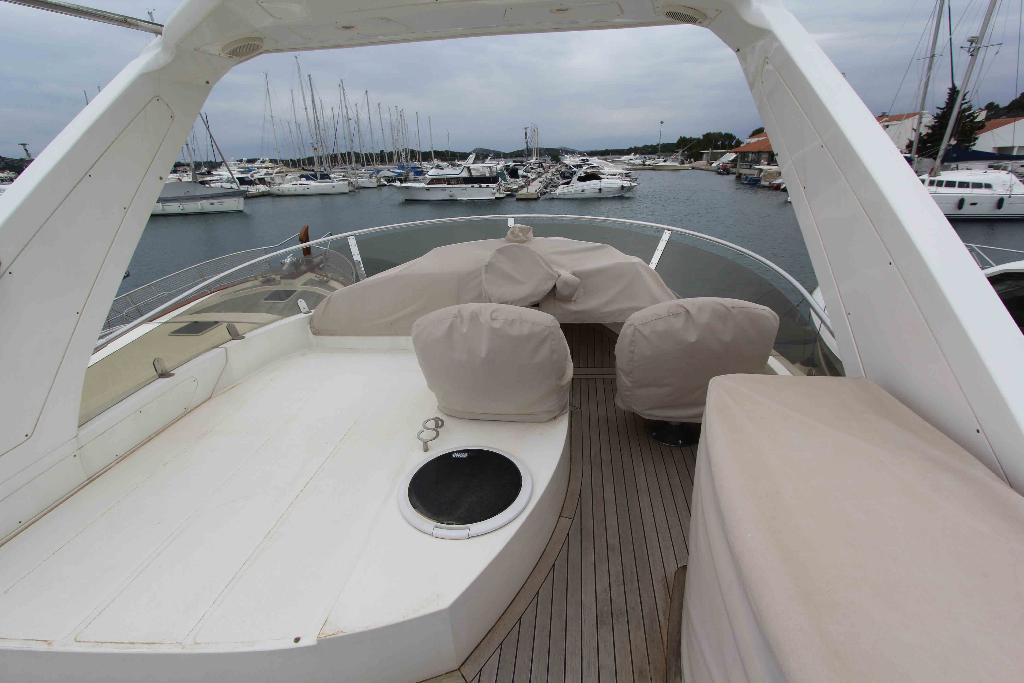 foto: 8 Sealine  T50